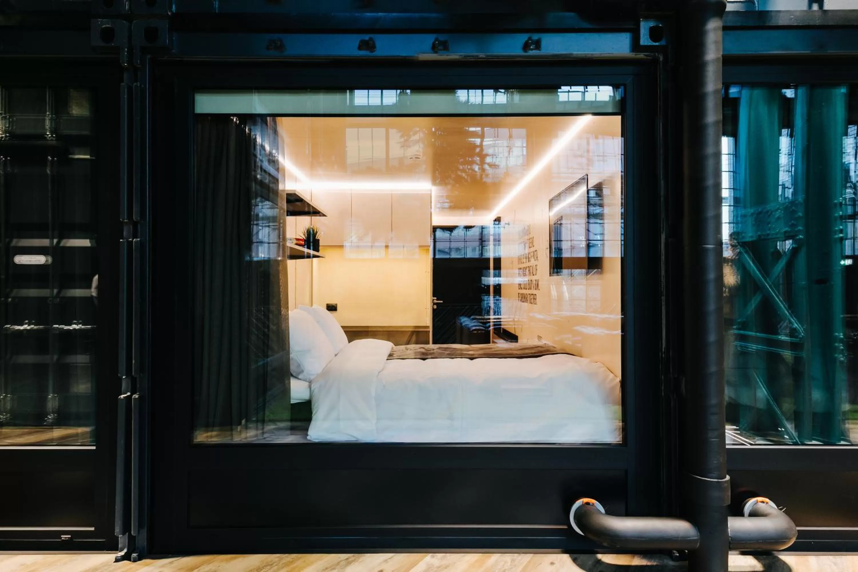 Double Room in Hektor Container Hotel