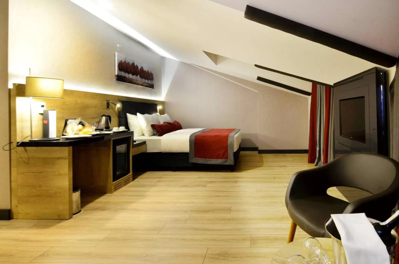 King Room - Non-Smoking in Ramada Encore by Wyndham Gebze