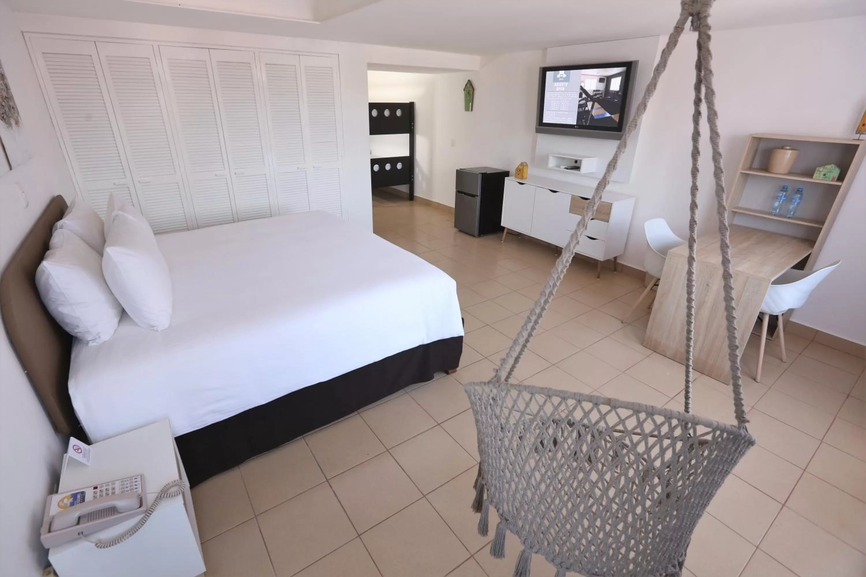 Family Room, with  King Bed, 2 Bunk Beds, Non-Smoking in Cozumel Hotel & Resort Trademark Collection by Wyndham