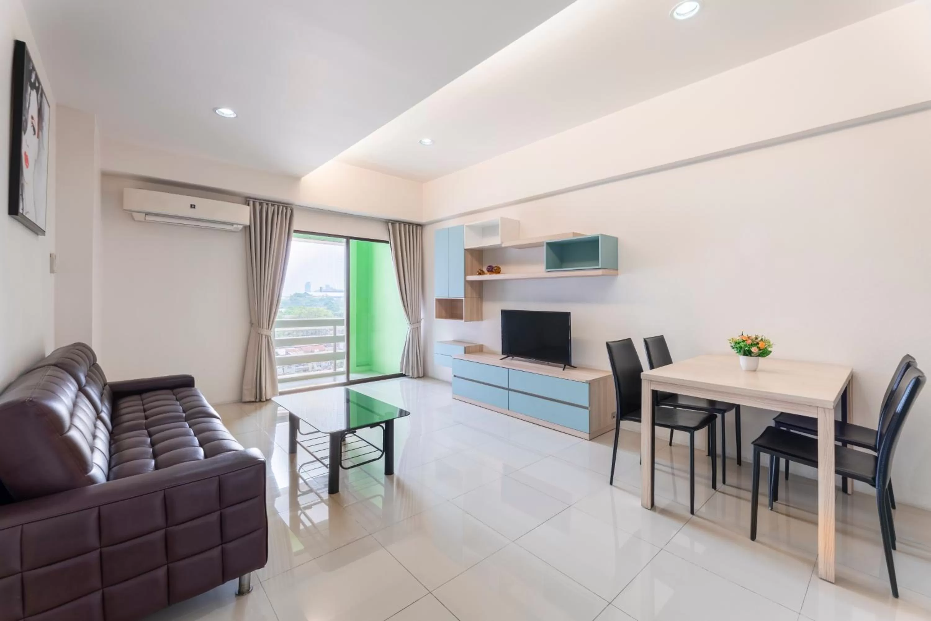 One-Bedroom Suite in At 115 Hotel By Rompo