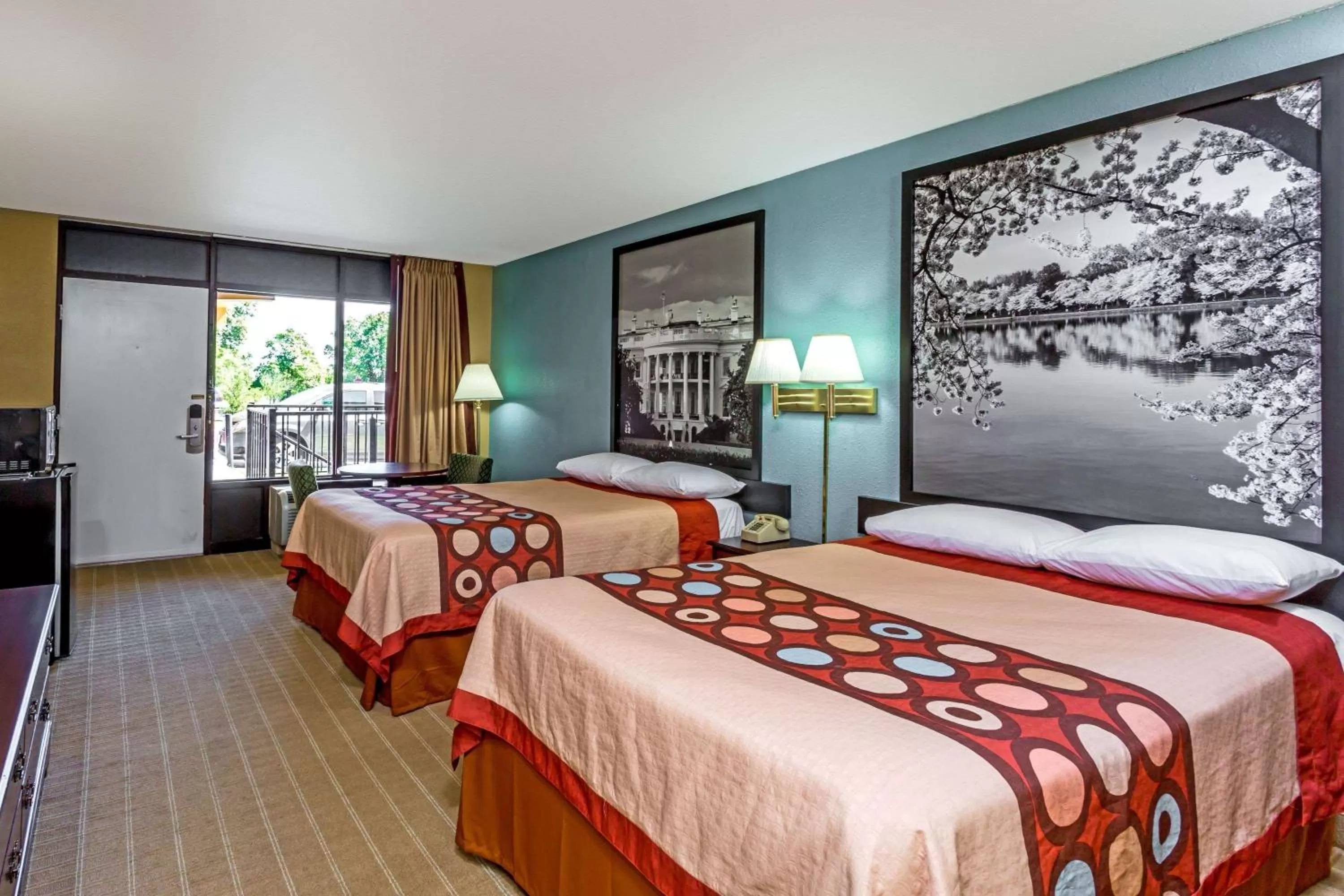 Double Room with Two Double Beds - Smoking in Super 8 by Wyndham Jessup/Baltimore Area