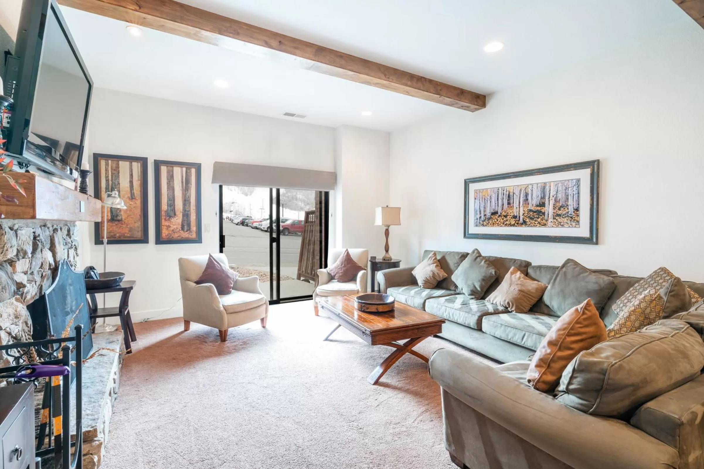 2 Bedroom Condominium in Shadow Ridge by All Seasons Resort Lodging