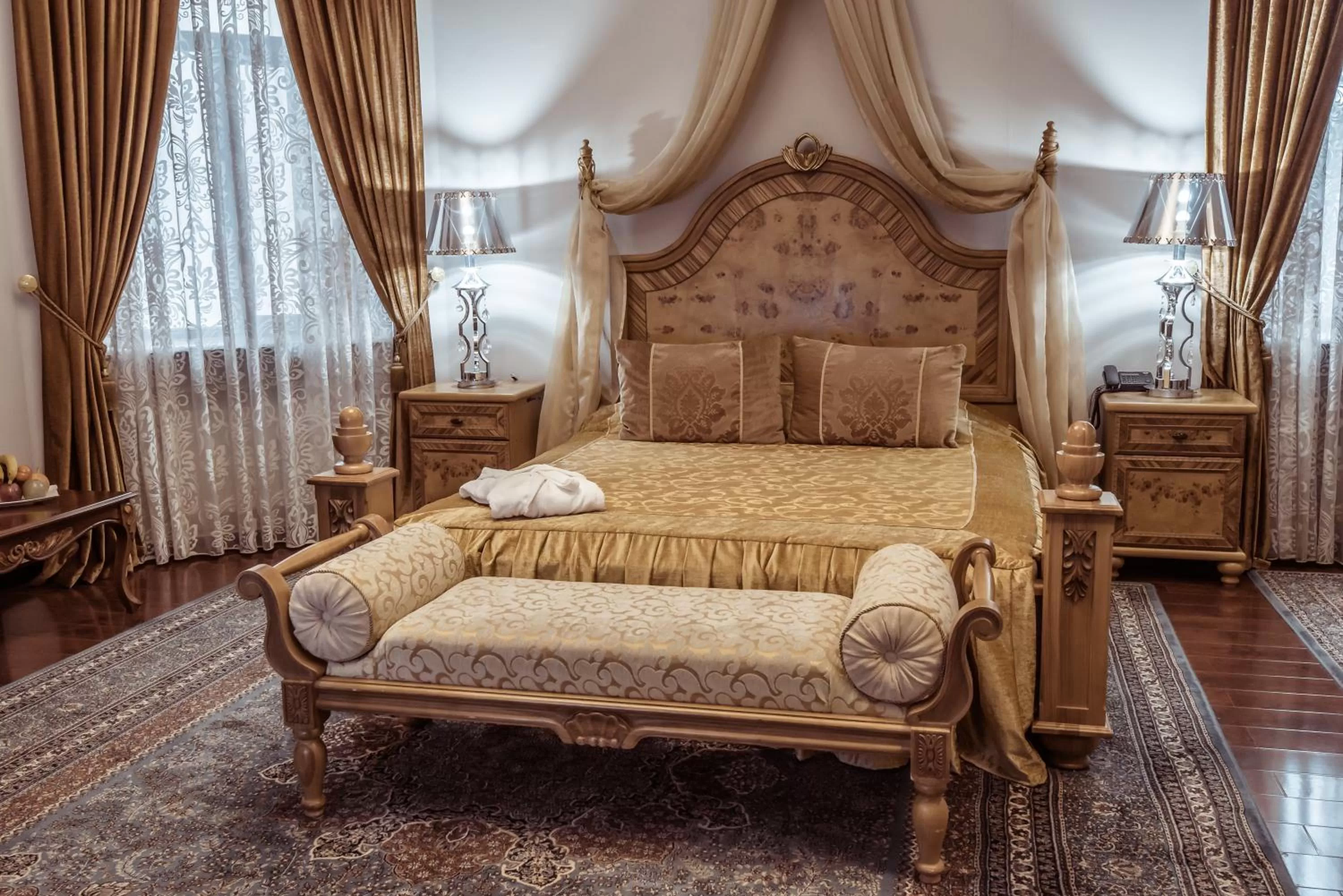 Superior King Room - single occupancy in Ichan Qal'a Premium Class Hotel