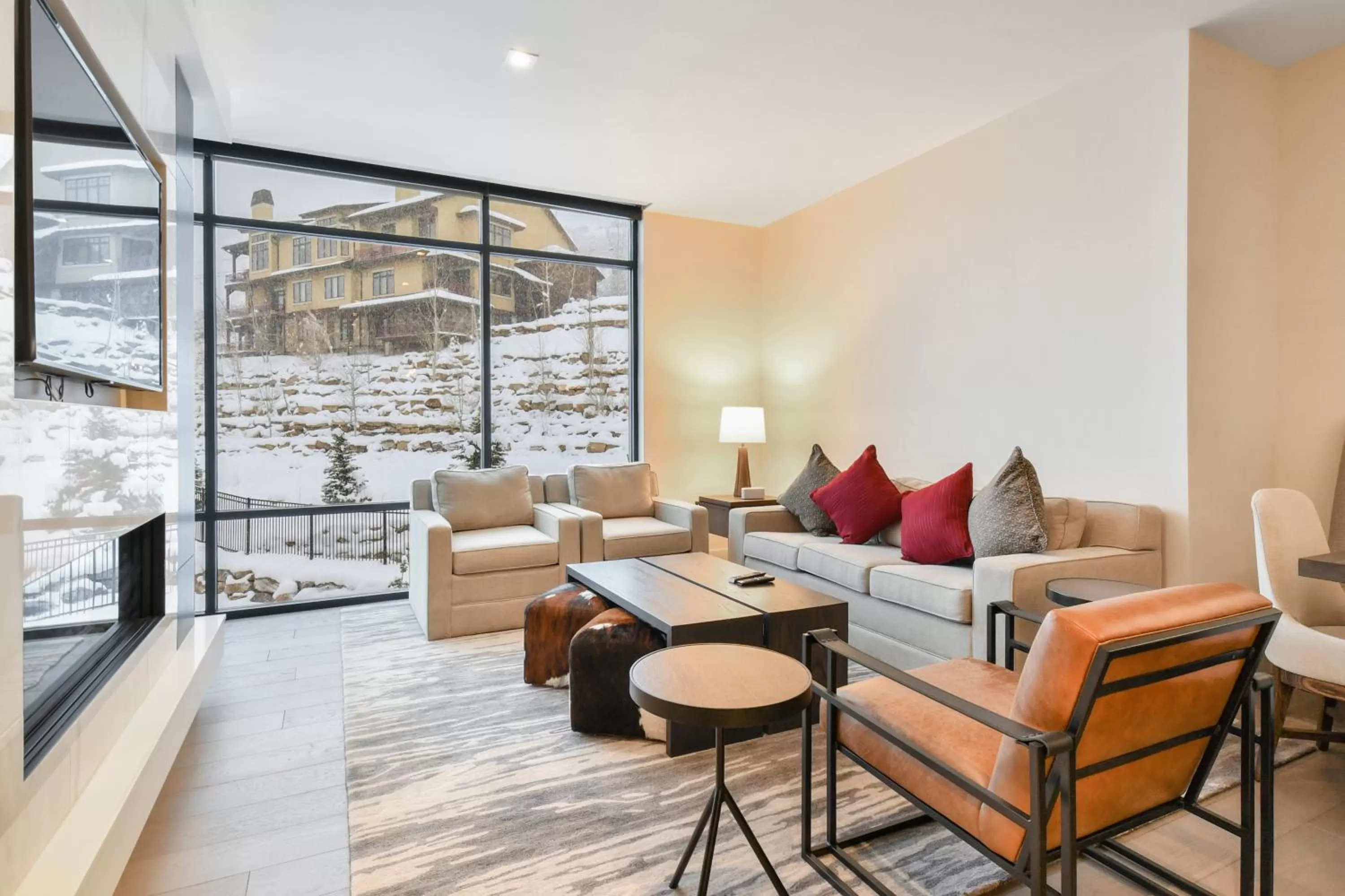 Two-Bedroom Apartment in Lift Park City Condominiums