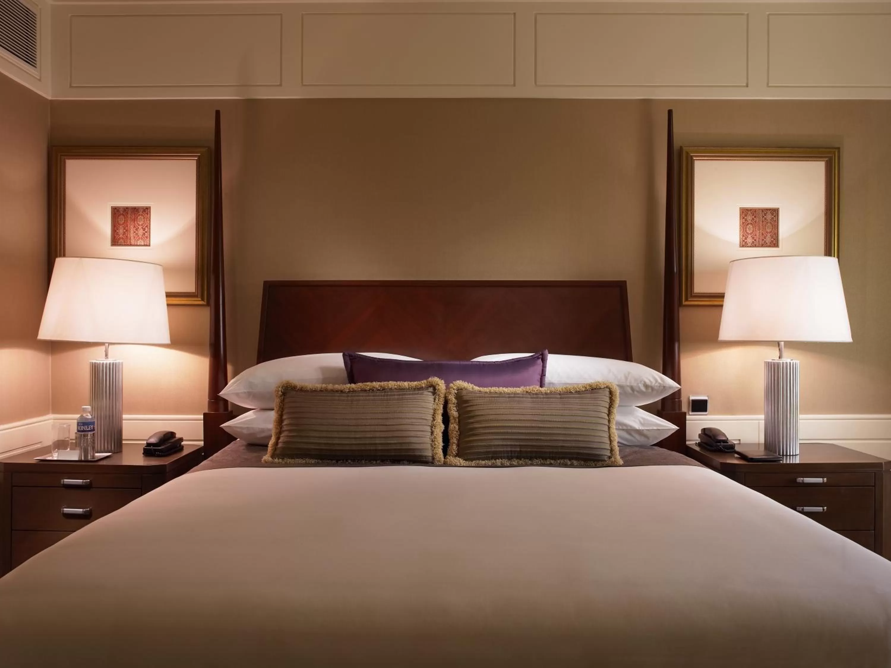 Executive Suite Complimentary Airport transfer, Lounge Access,complimentary usage of meeting room for two hours per stay in The Leela Mumbai