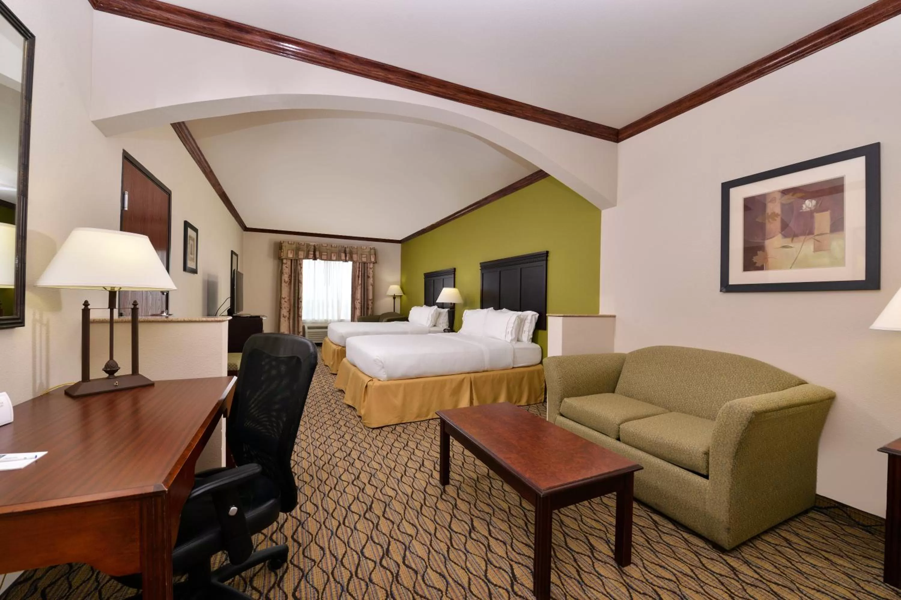 Executive King Suite in Holiday Inn Express Hotel & Suites Sherman Highway 75 by IHG