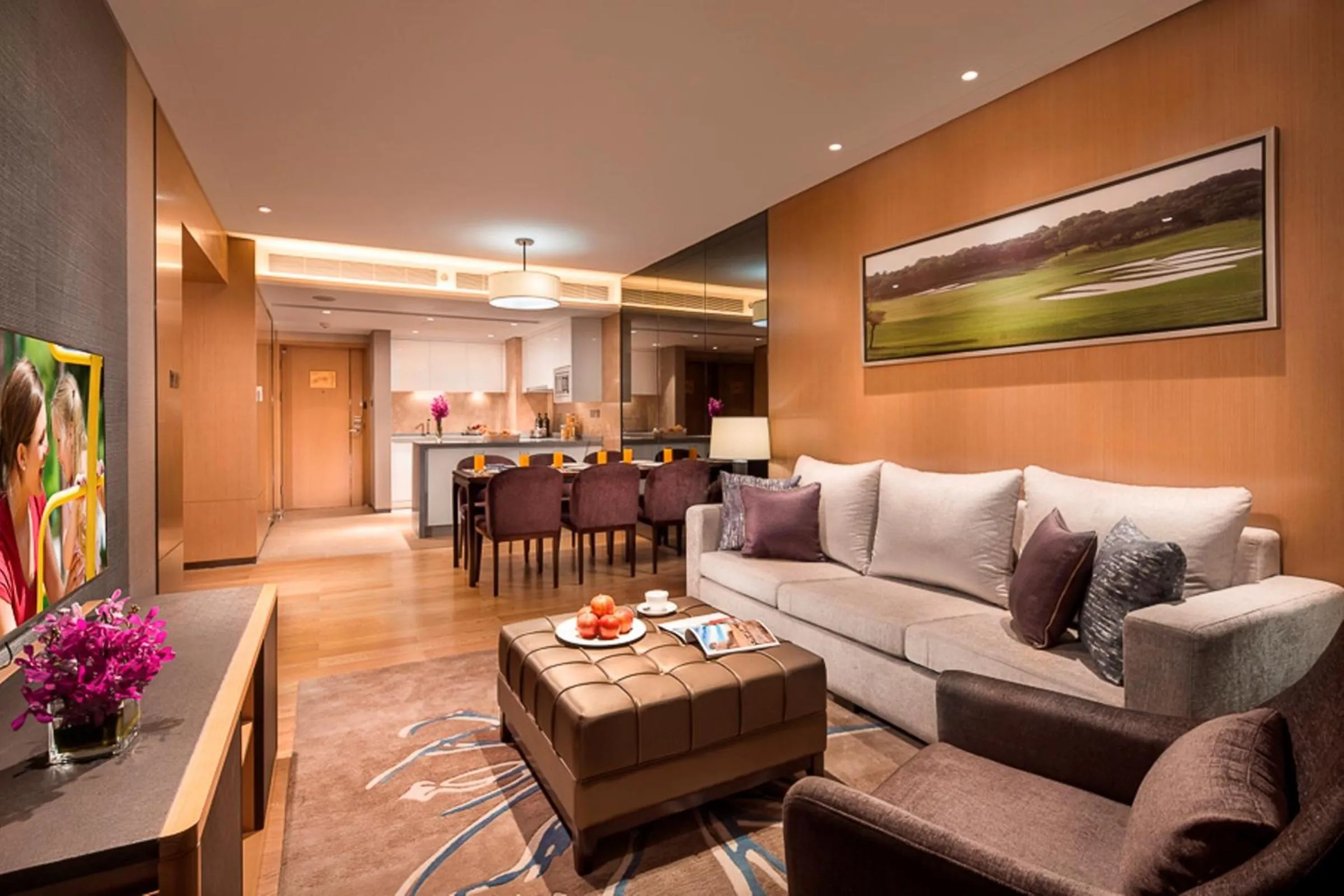 Premier Three-Bedroom Apartment in Somerset Grandview Shenzhen