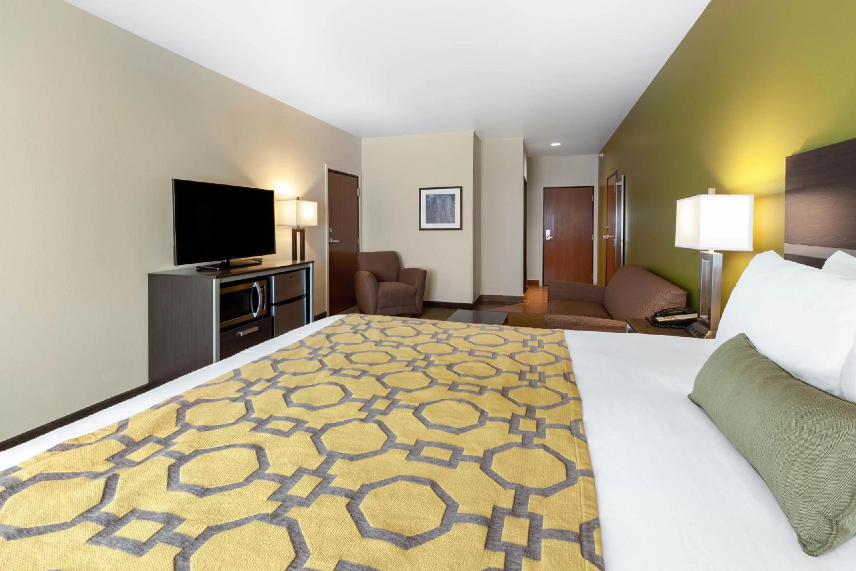 King Studio Suite - Non-Smoking in Baymont by Wyndham Beulah