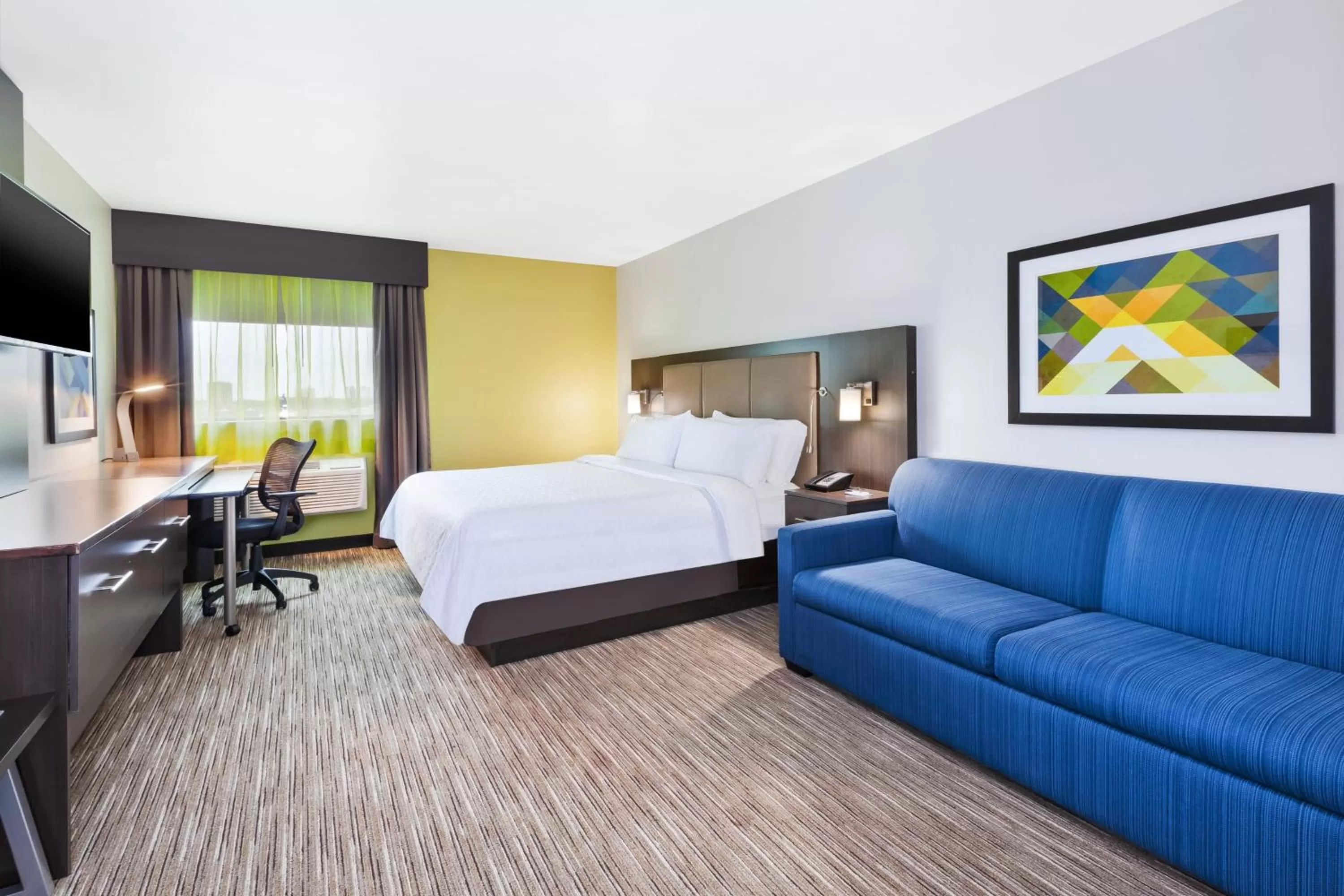 Standard King Room with Sofa Bed in Holiday Inn Express Winnipeg Airport - Polo Park by IHG