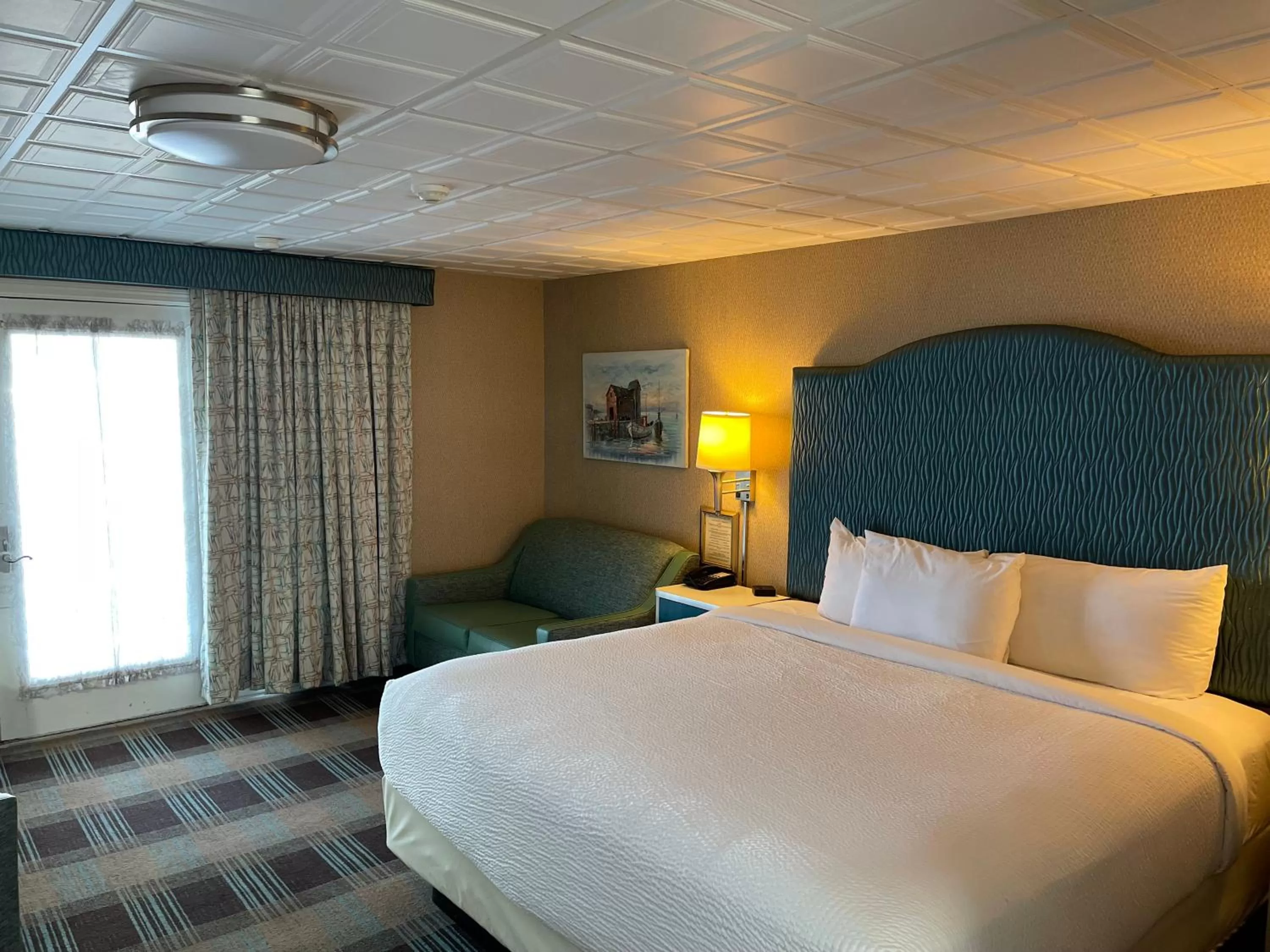 Premium King Room in King's Port Inn