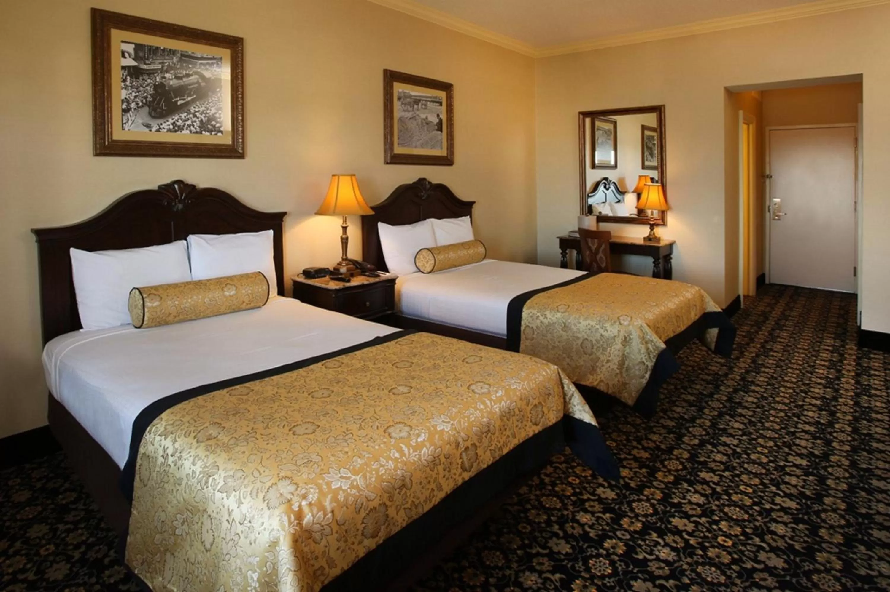 Vintage Double Oceanfront Room in The Claridge Hotel