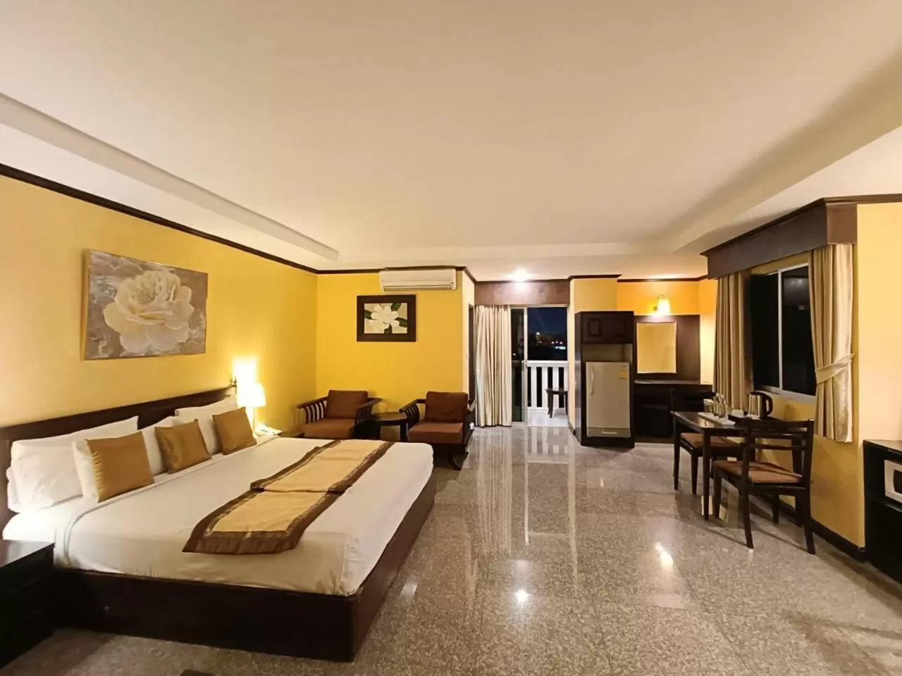 Superior Double or Twin Room in Royal Peninsula Hotel Chiangmai