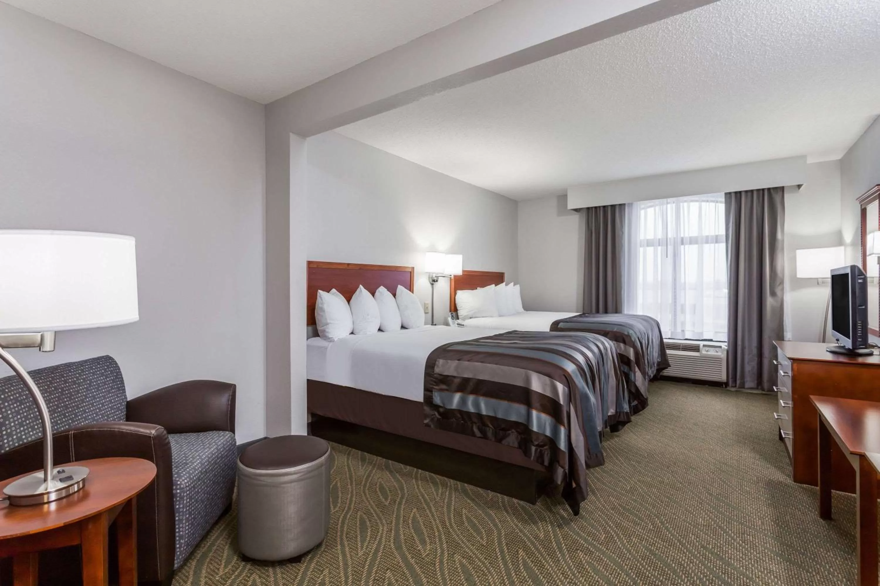 Double Room with Two Double Beds - Non-Smoking in Wingate by Wyndham Chesapeake