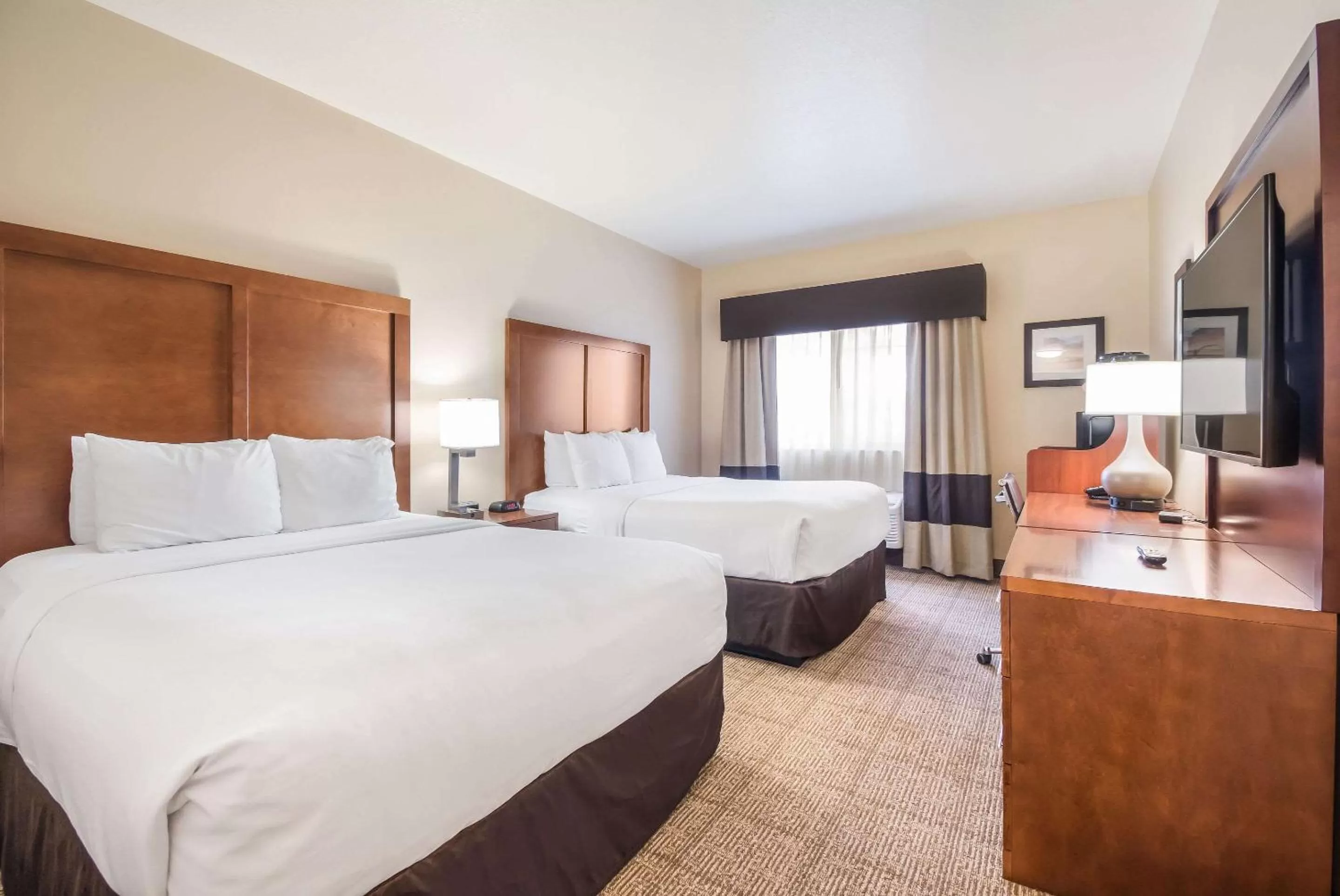 Queen Room with Two Queen Beds - Accessible/Non-Smoking  in Comfort Inn Newport