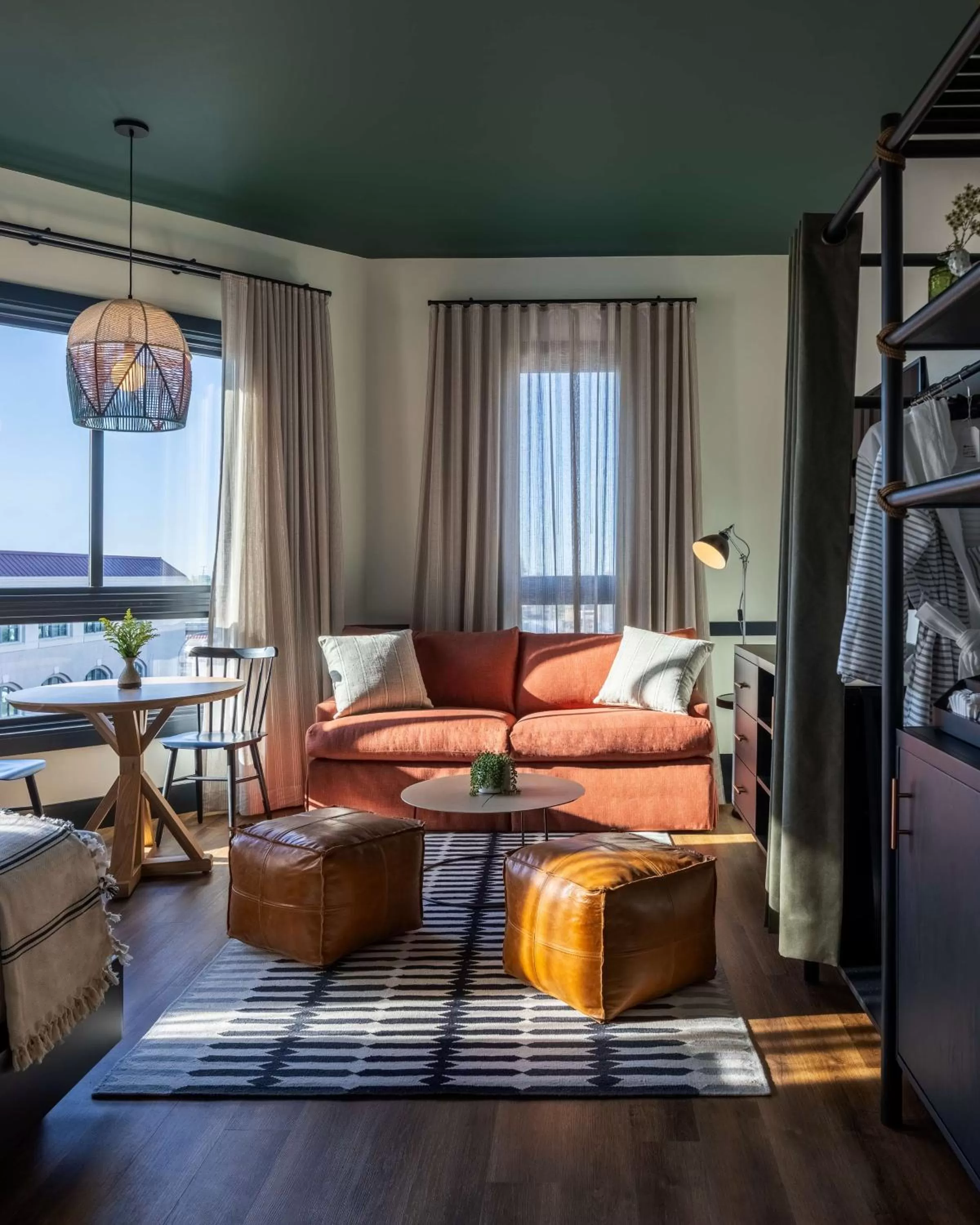 Junior King Suite in El Capitan Hotel