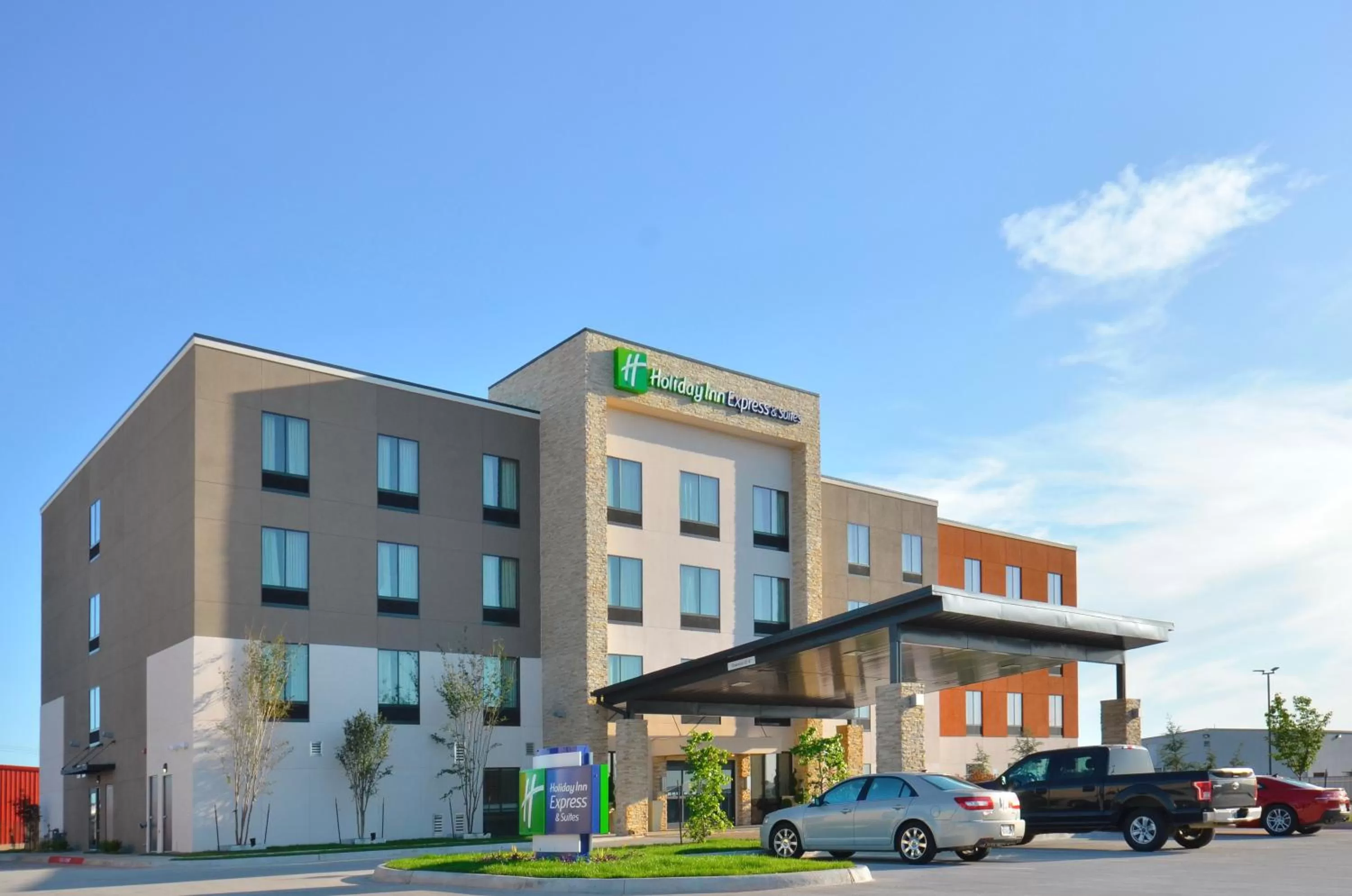 Holiday Inn Express & Suites Oklahoma City Mid - Arpt Area by IHG