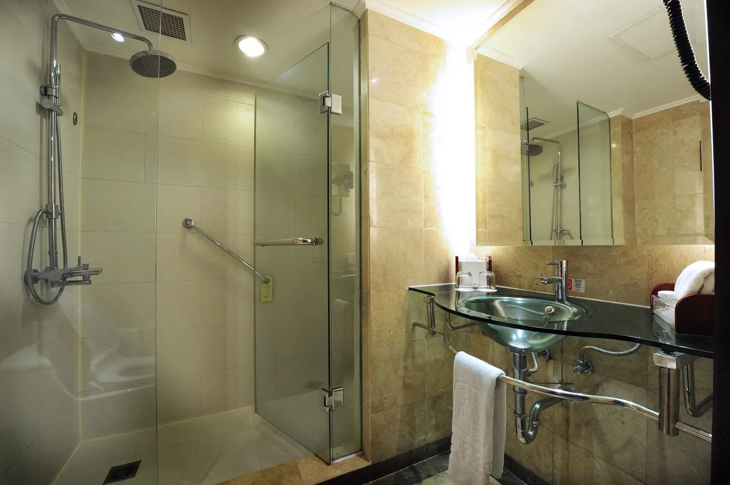 Premier Deluxe King room in Hotel Borobudur Jakarta