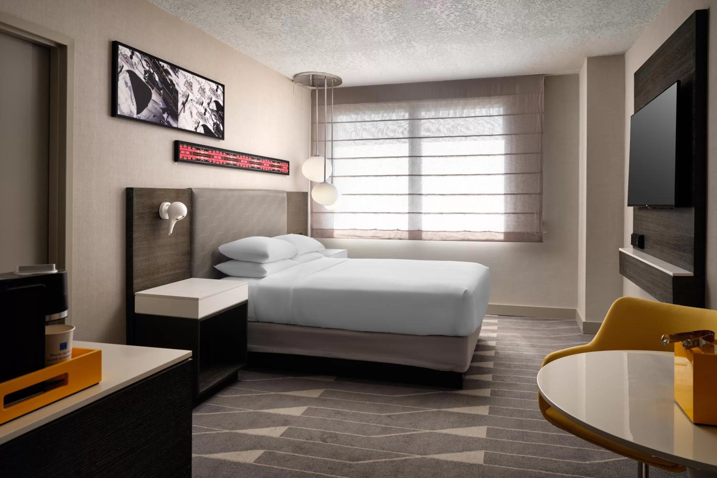 Queen Room in Hyatt Regency Los Angeles International Airport