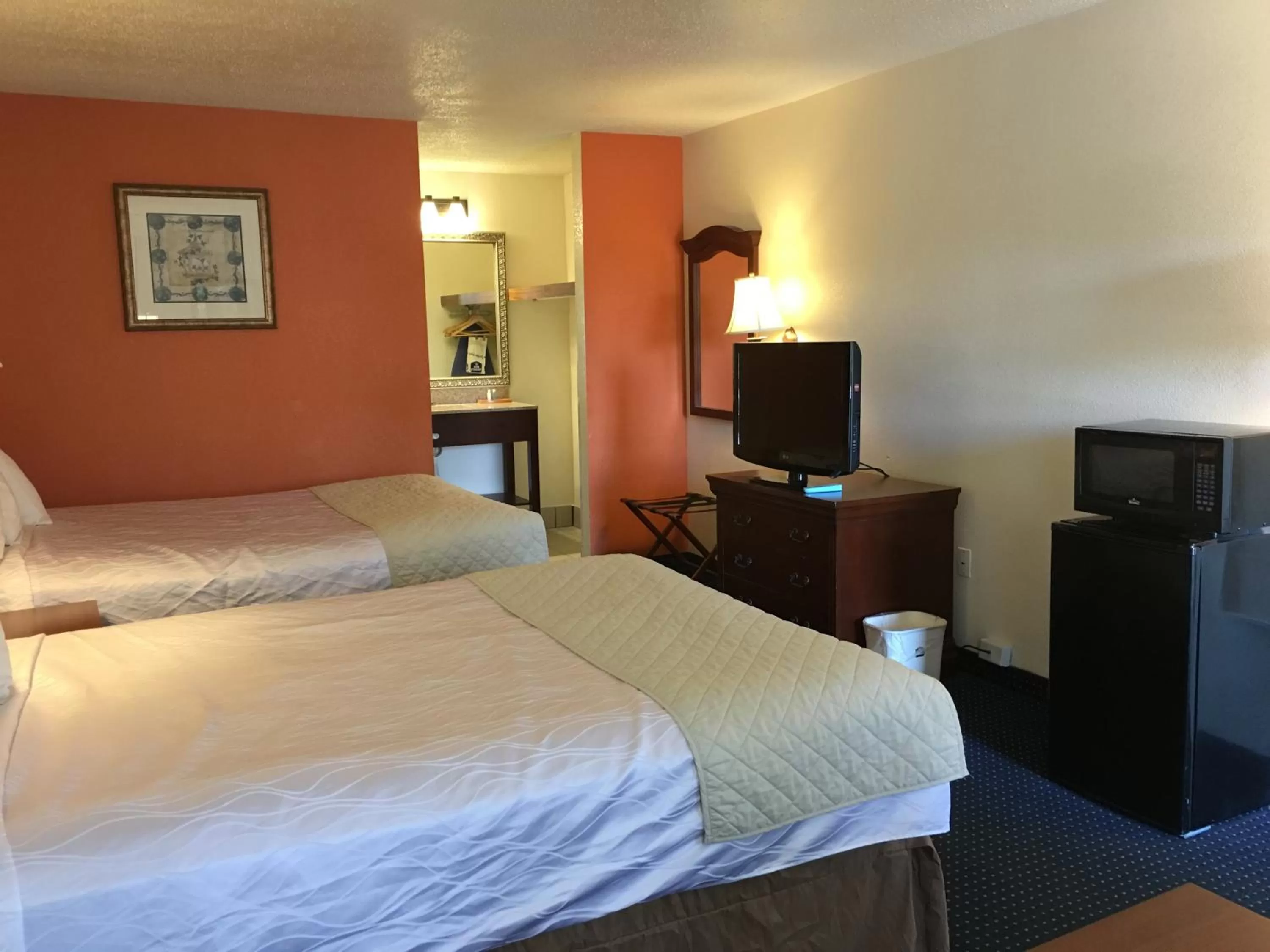 Double Room with Two Double Beds - Smoking in Baymont by Wyndham Rocky Mount I-95
