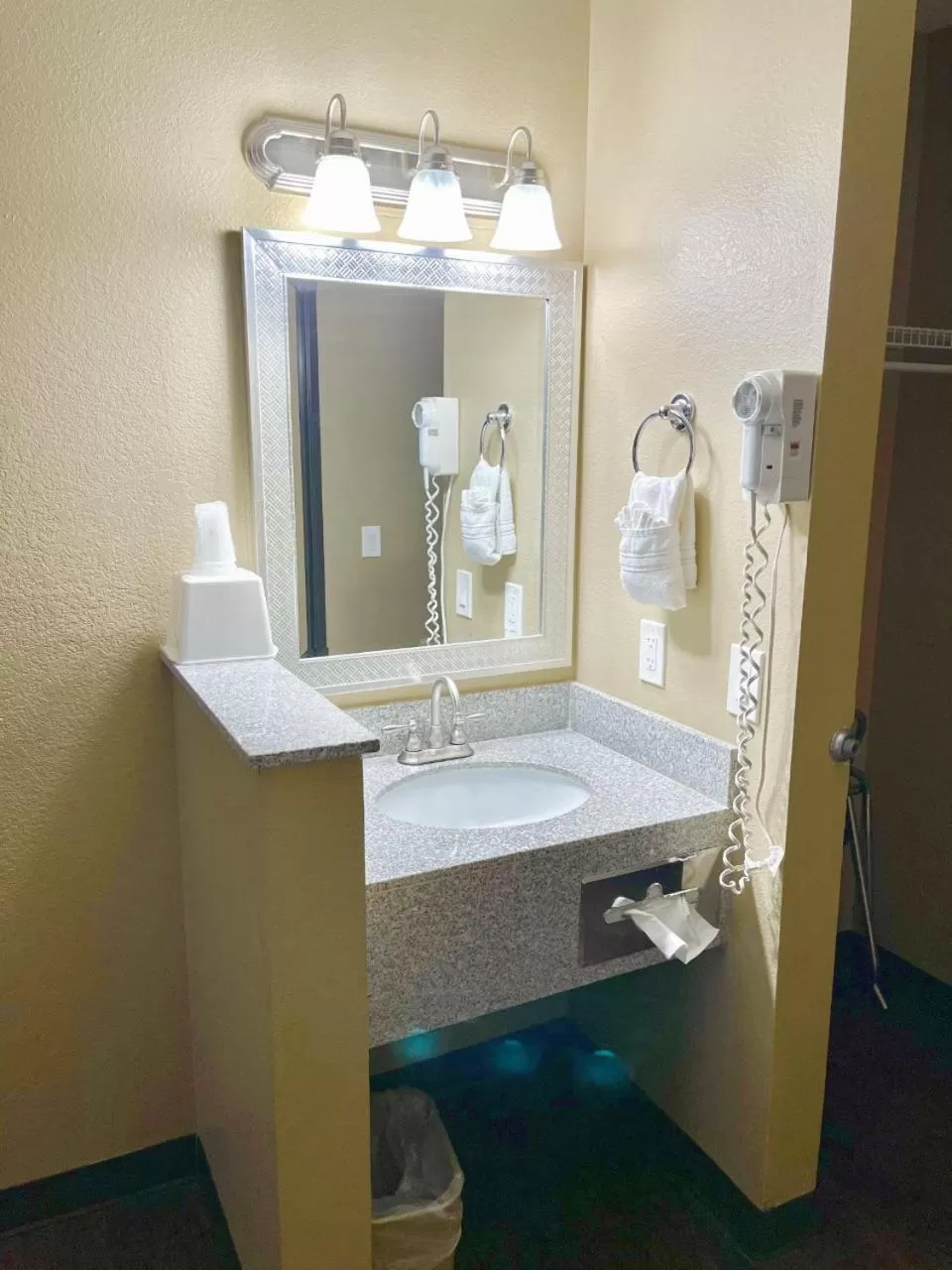 King Room - Mobility Access/Non-Smoking in Super 8 by Wyndham Casa Grande
