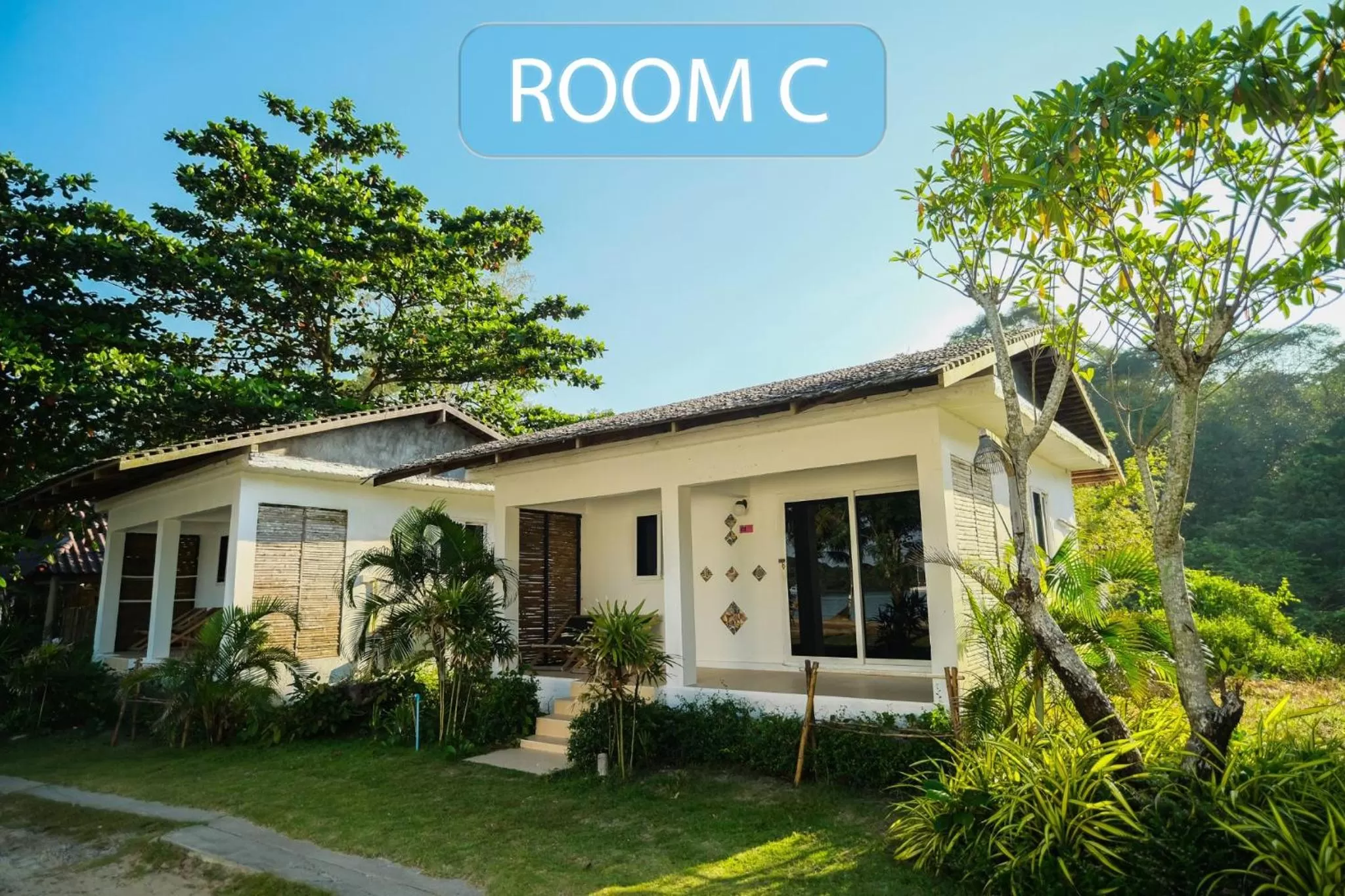 Bungalow with Garden View in Siam Beach Resort Koh Kood