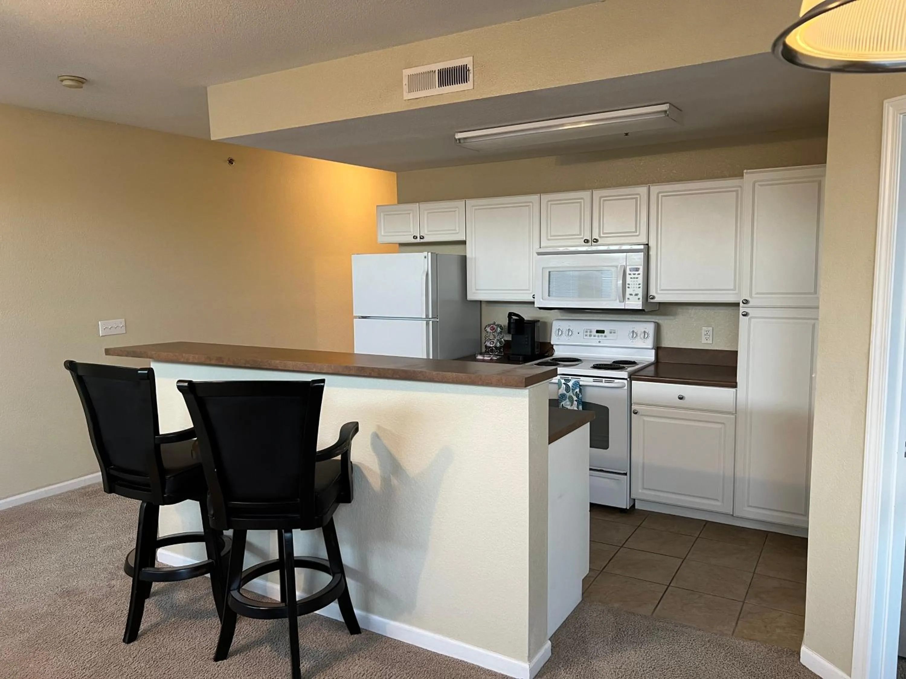 One-Bedroom Apartment in Washburn Hotel Suites