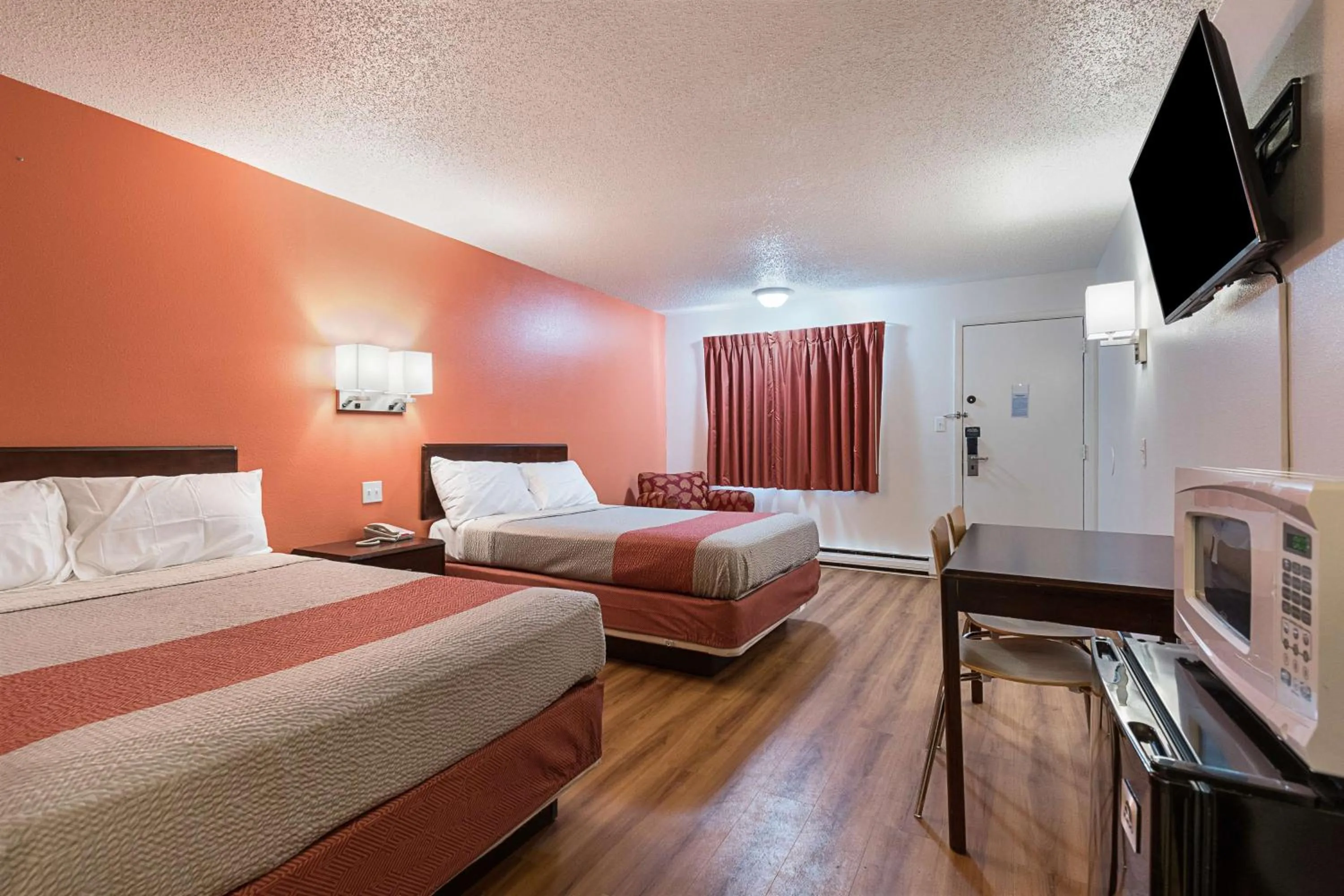Double Room - single occupancy - Non-Smoking  in Motel 6-Frackville, PA