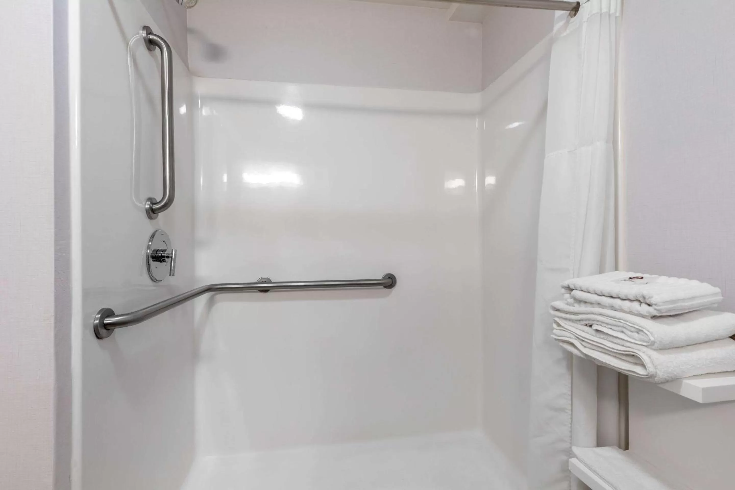 King Room - Accessible/Non Smoking in Comfort Inn Sherman