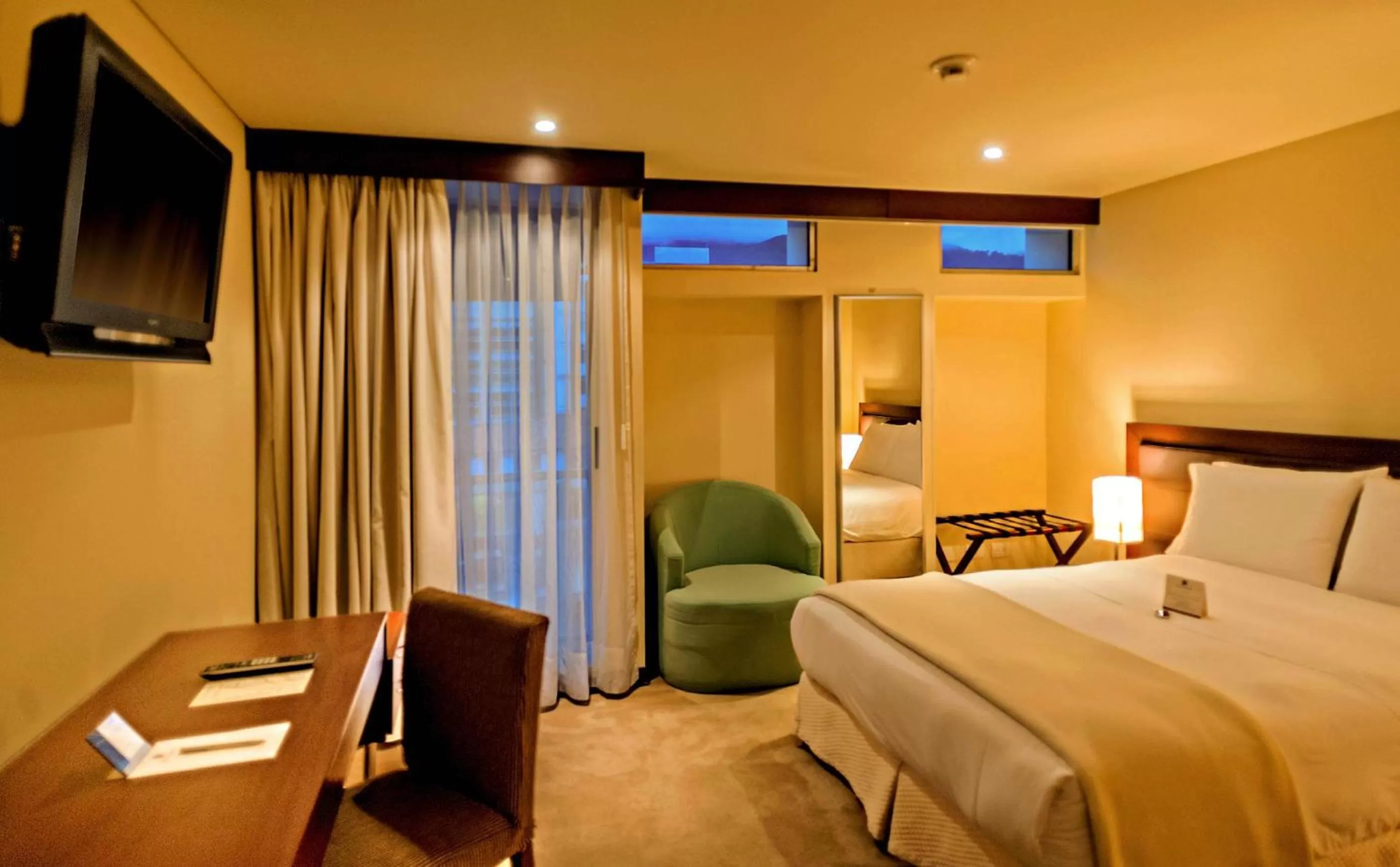 Double Room - single occupancy in Blue Suites Hotel