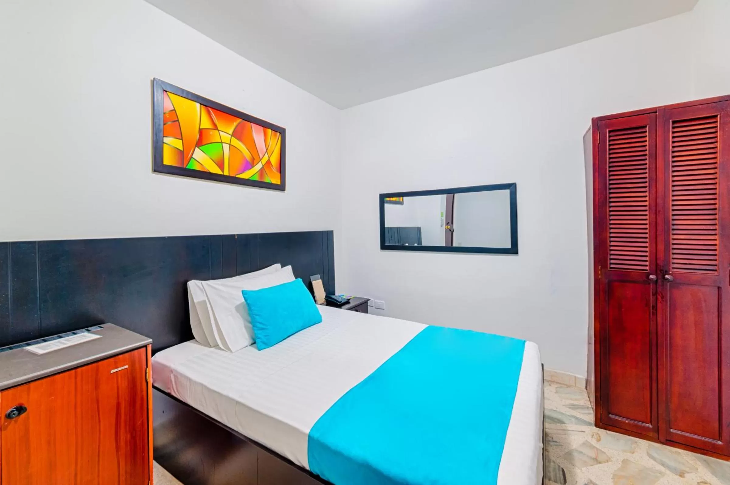 Single Room in TAMA Hotel Granada Real Cali