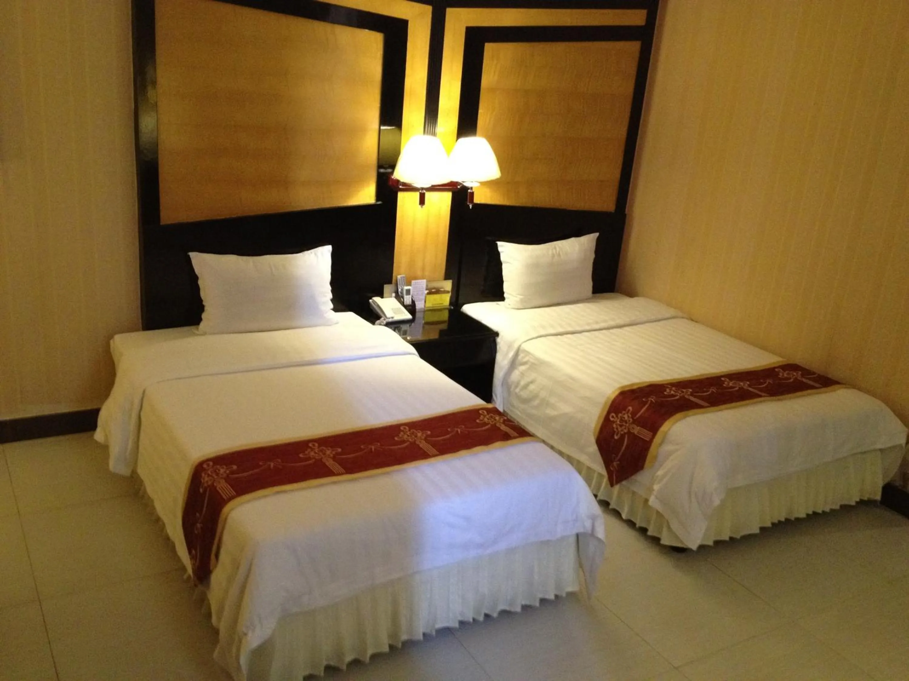 Deluxe Business  Queen Room in Guang Dong Hotel