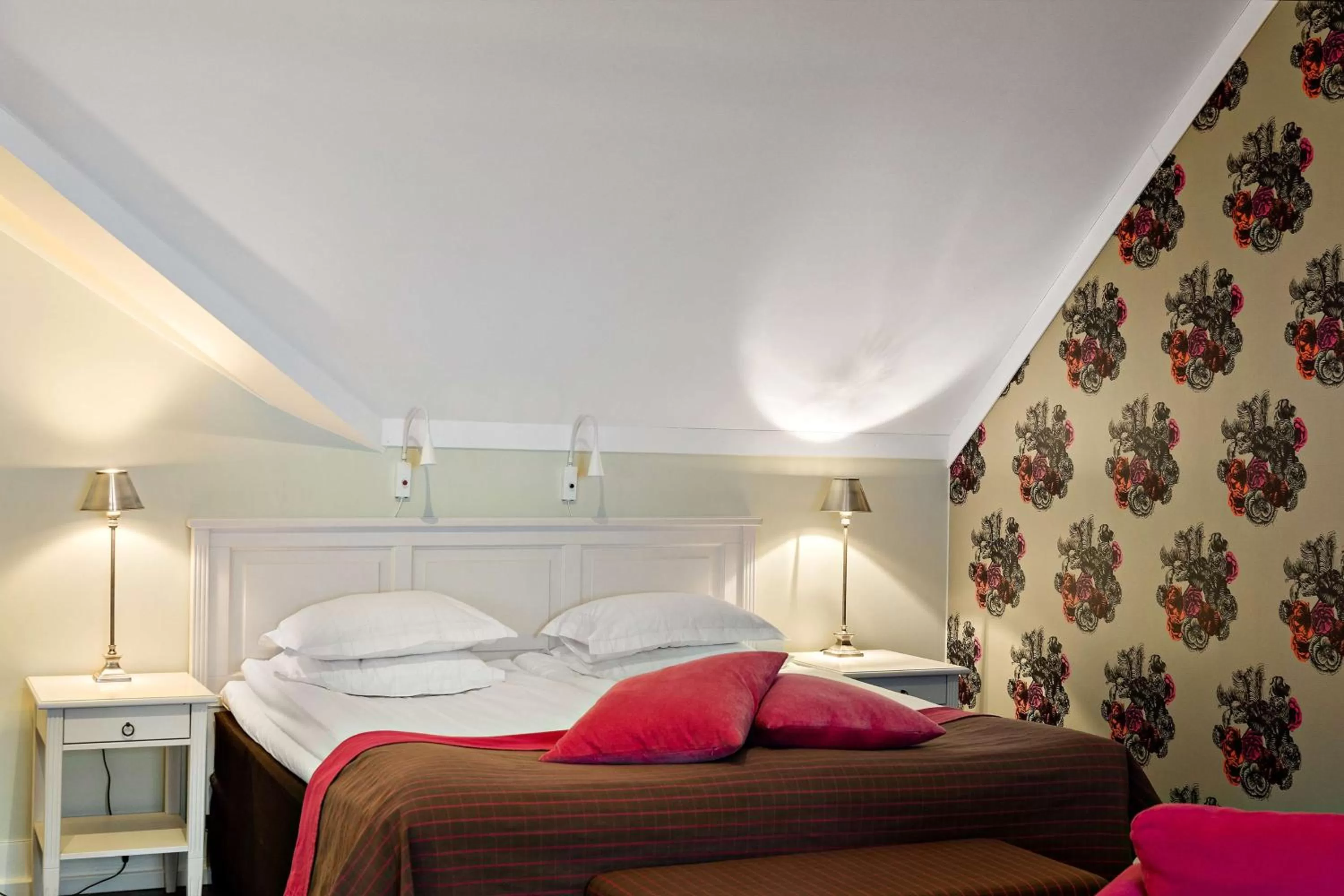 Junior Queen Suite - Non-Smoking in Best Western Plus Edward Hotel