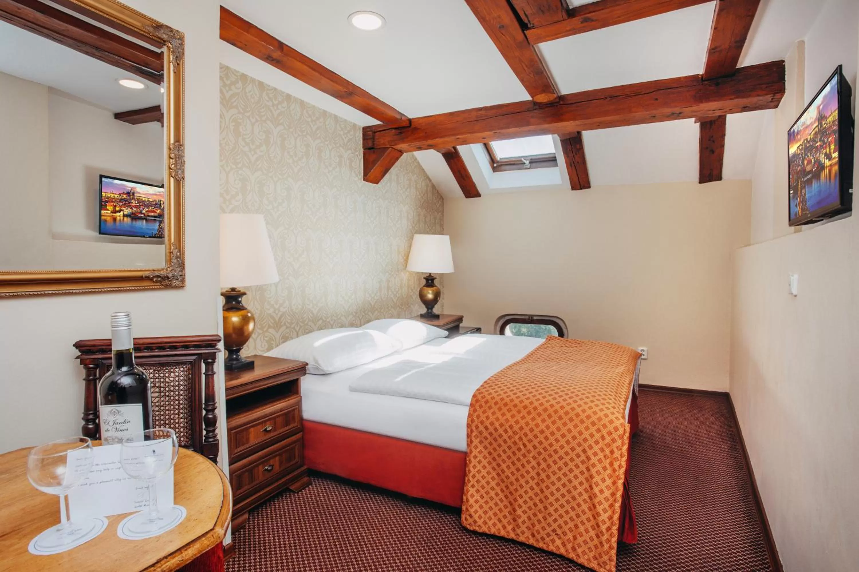 Single Room in Wenceslas Square Hotel - Czech Leading Hotels