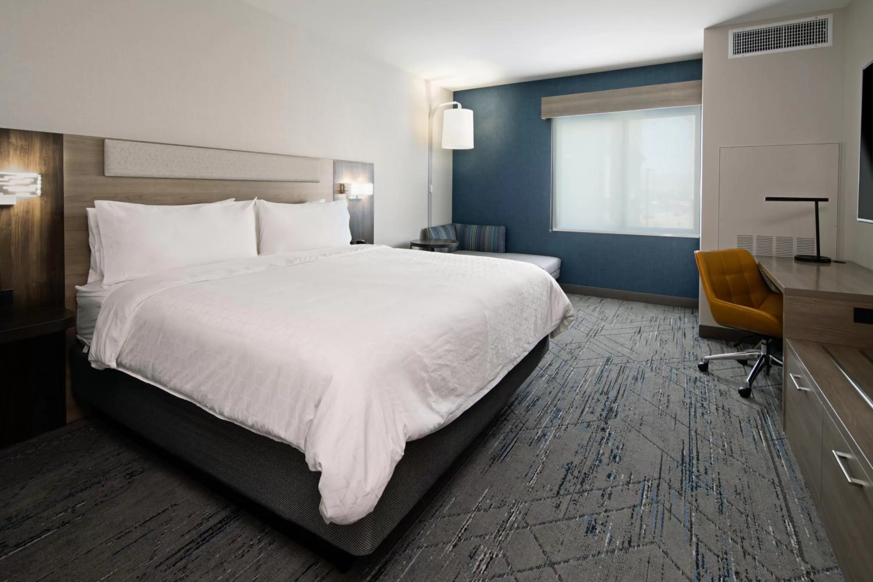 Standard Room in Holiday Inn Express & Suites - Valencia - Santa Clarita by IHG