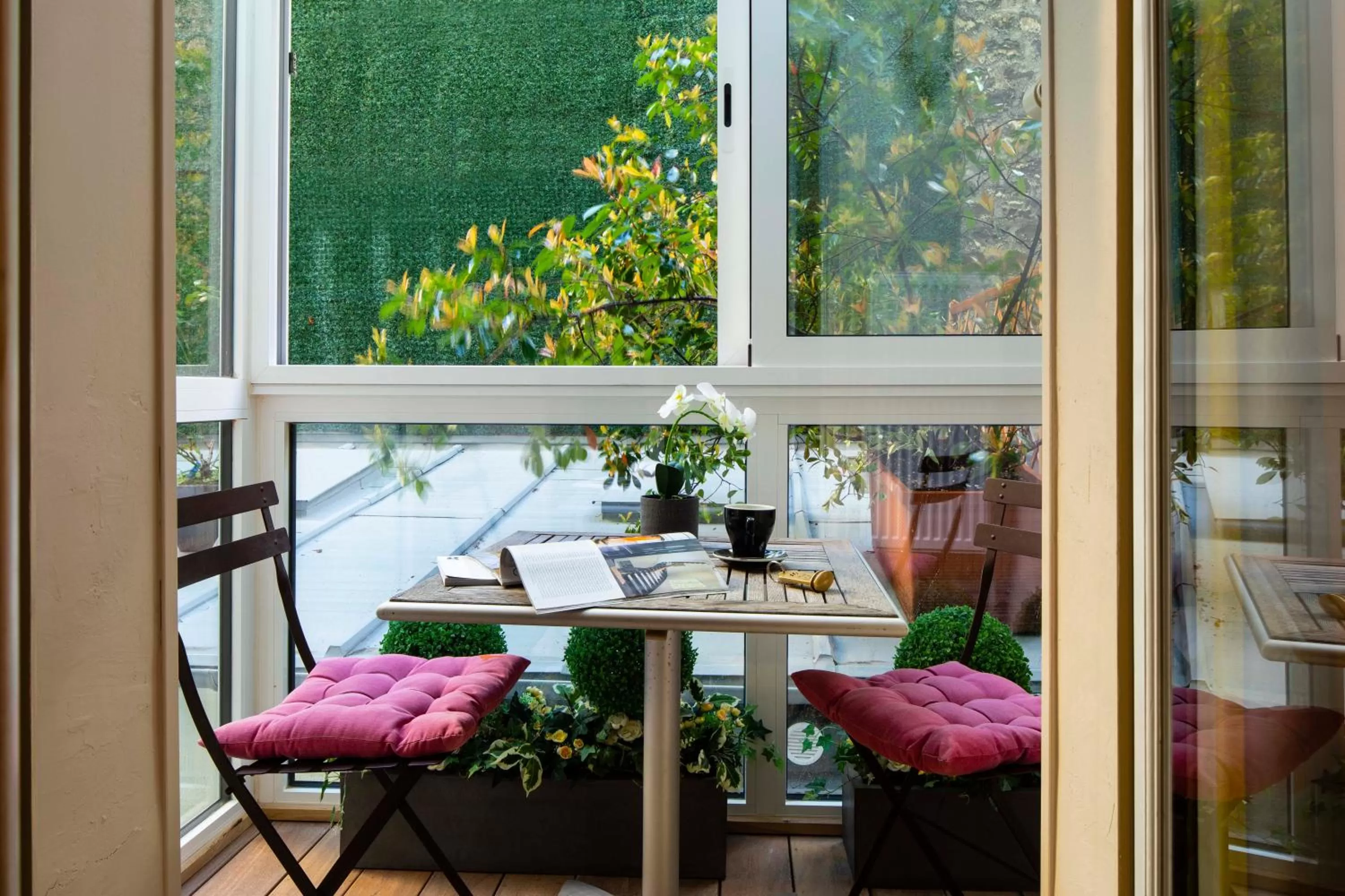 Quadruple Room with Terrace in Hôtel de la Tour Eiffel