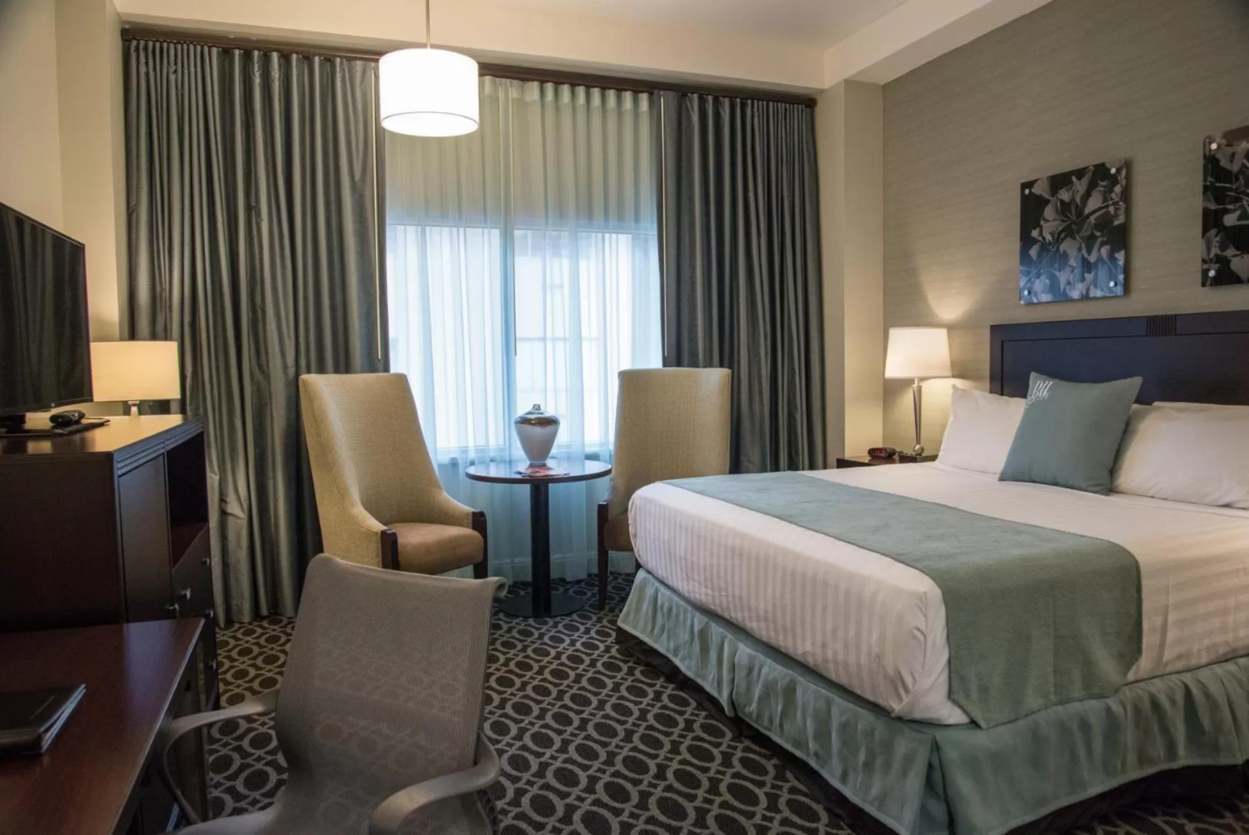 King Room in Brent House Hotel