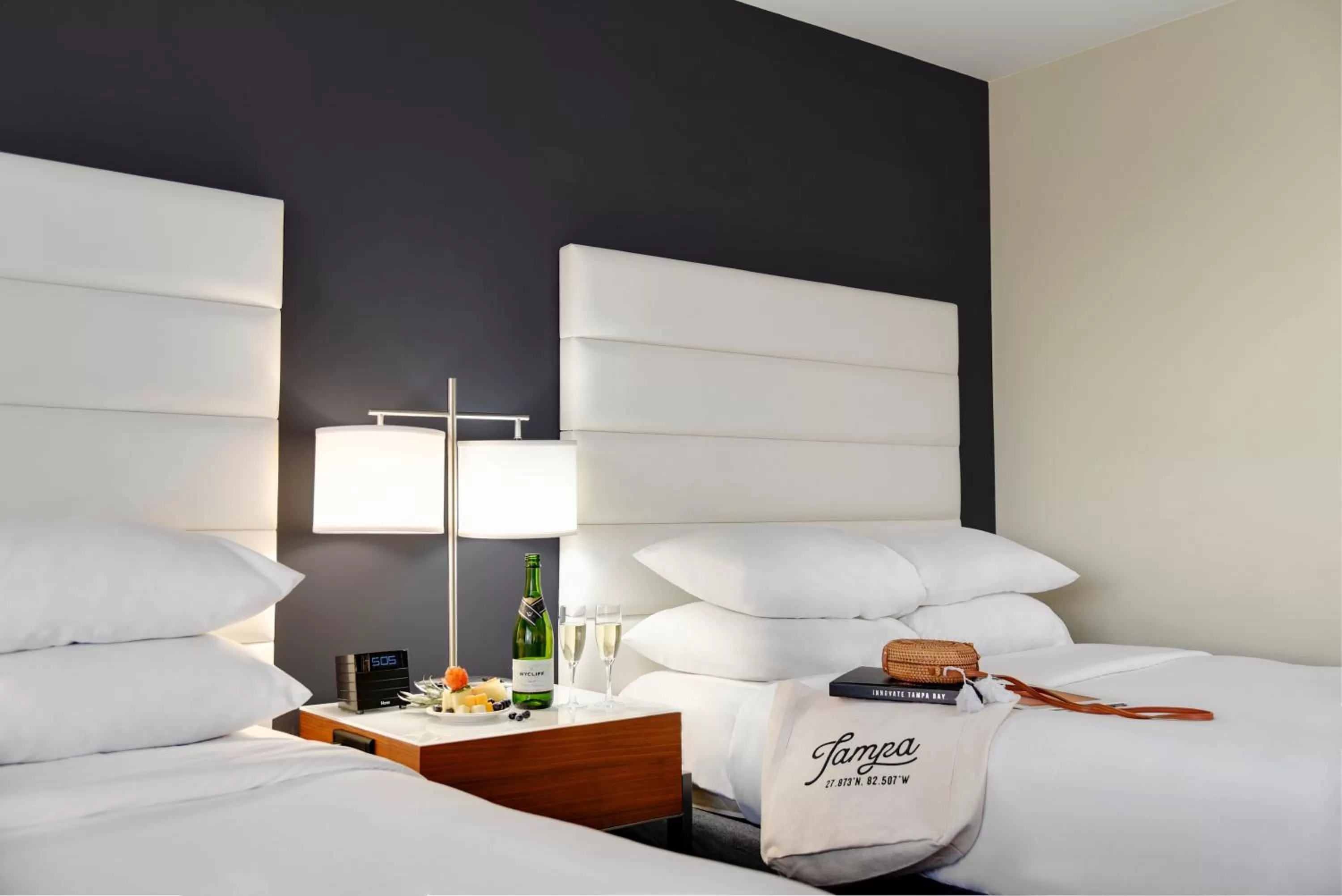 Double Room with Two Double Beds and River View - single occupancy - Balcony in Hotel Tampa Riverwalk