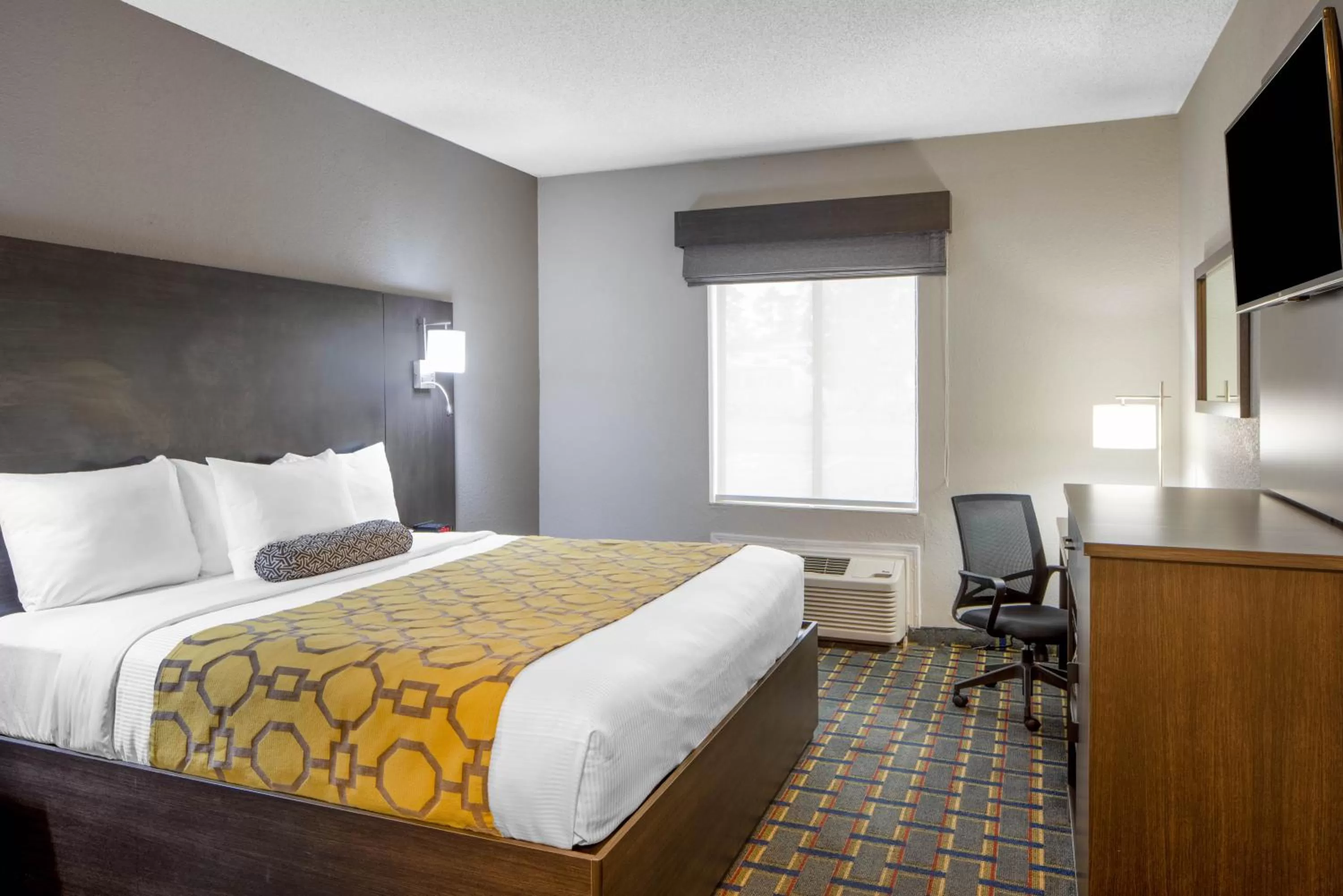 King Room - Non-Smoking in Baymont by Wyndham Pooler/Savannah