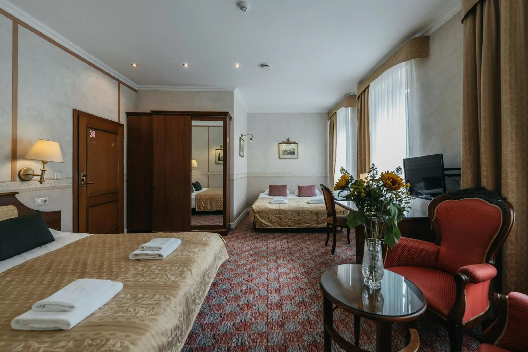 Family Room with Bath in Hotel Rinno