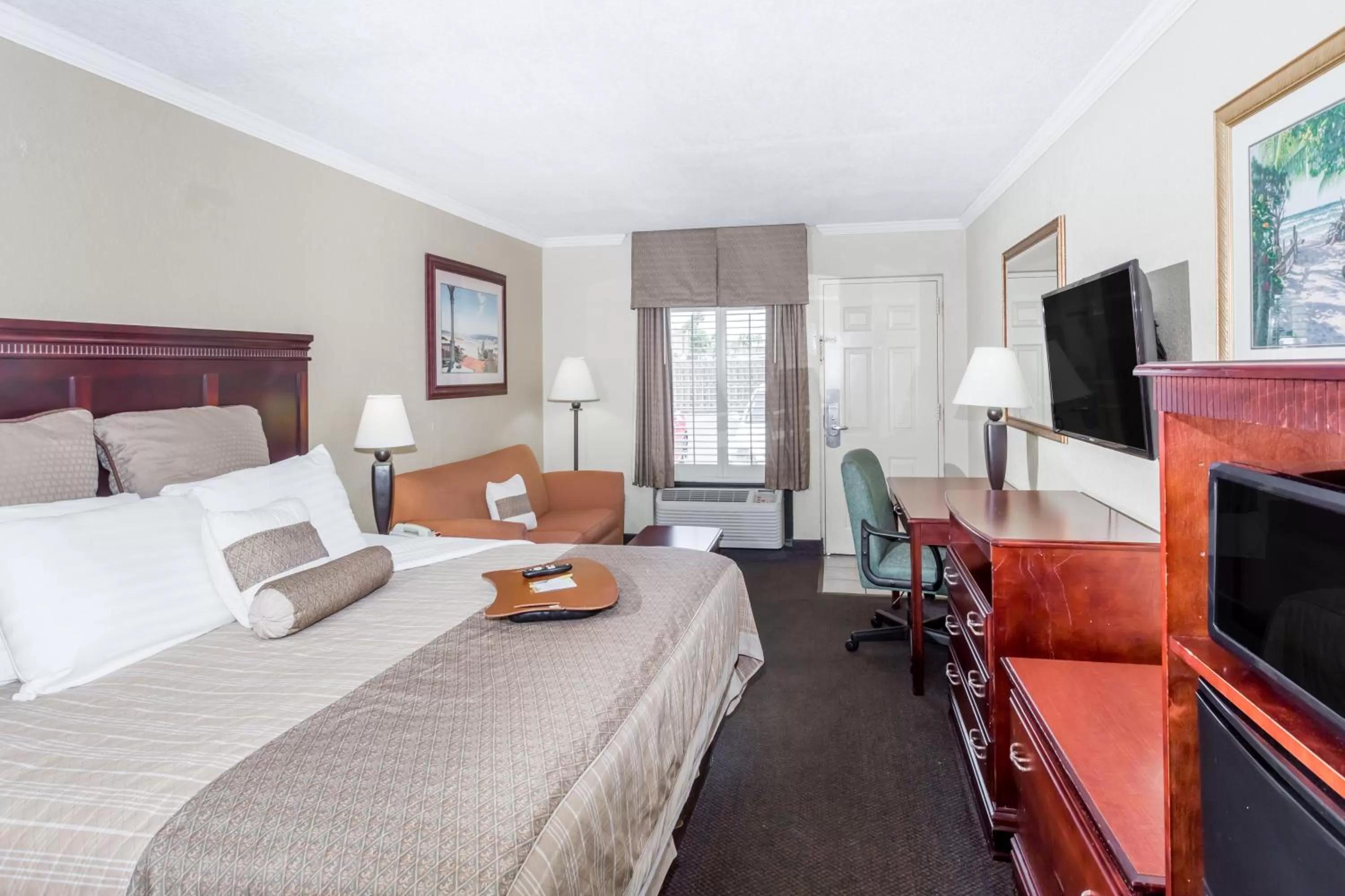 King Room - Non-Smoking in Days Inn by Wyndham Destin