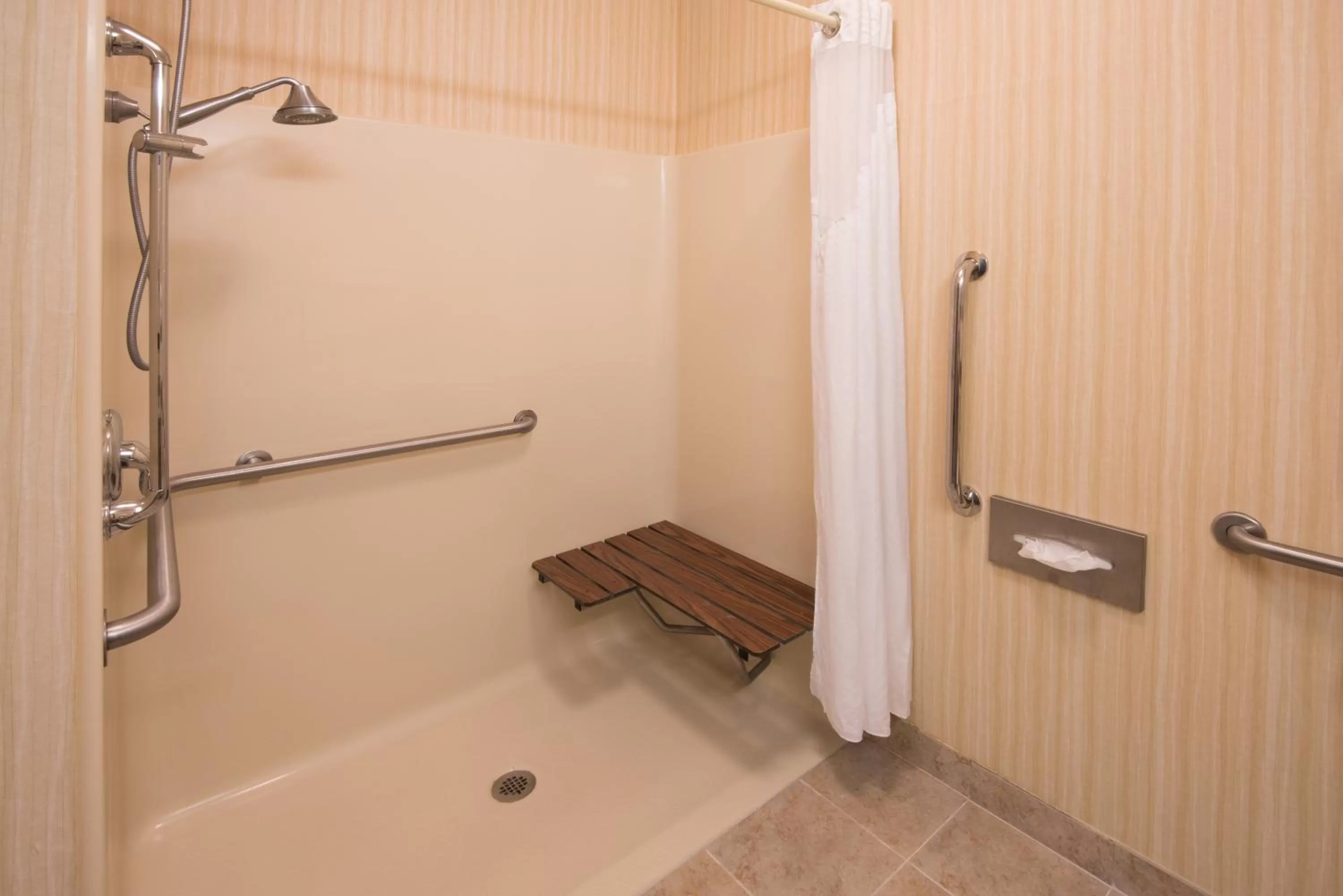 Standard King Room with Communication Accessible Roll-in Shower in Holiday Inn Express Hotel & Suites Wauseon, an IHG Hotel