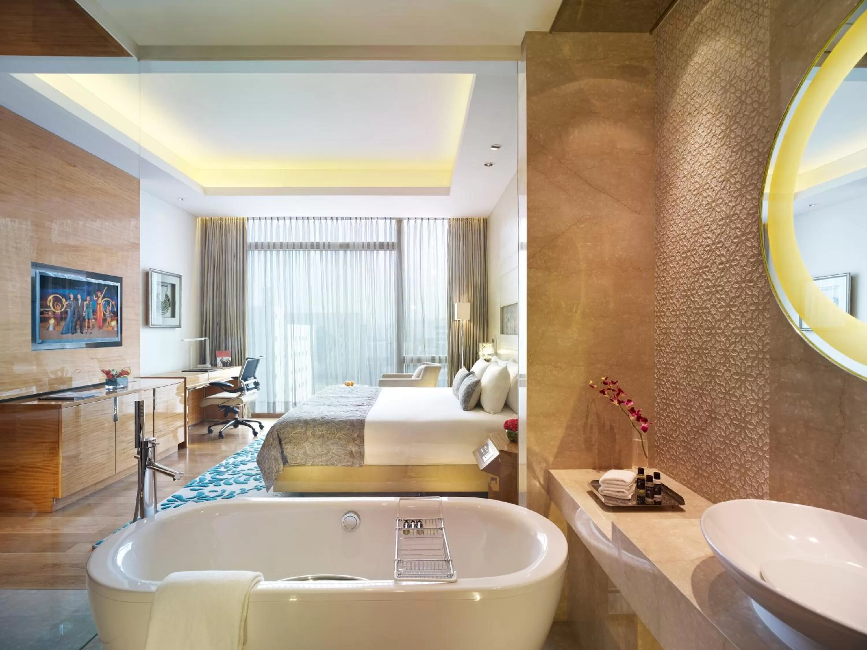 Deluxe King Room - single occupancy in Taj City Centre Gurugram