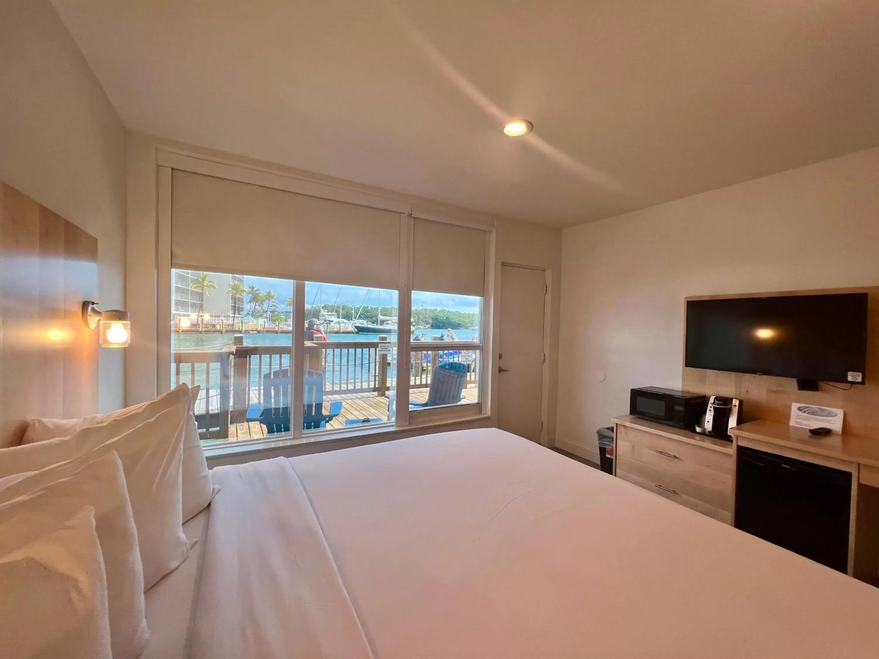 King Room - Disability Access in Gilbert's Resort