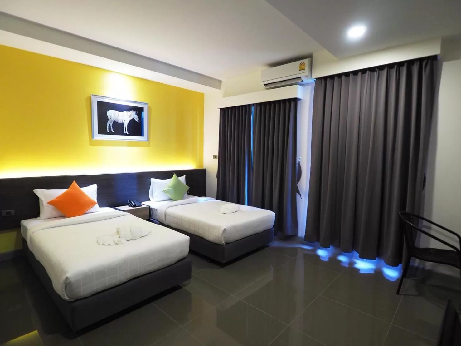 Twin Room with Balcony in Clover Hotel Hatyai