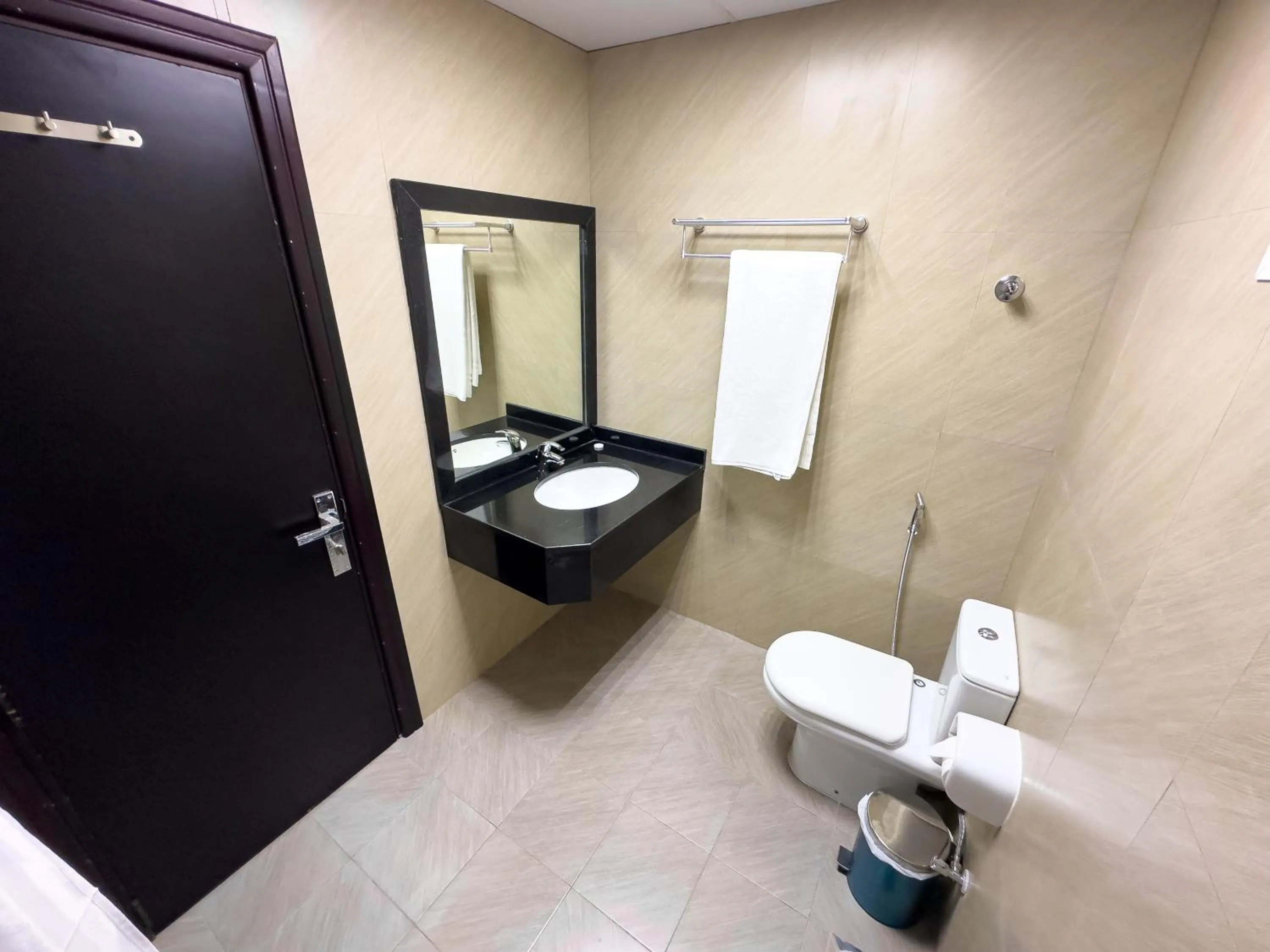 Studio in Royal Residence Hotel Apartments