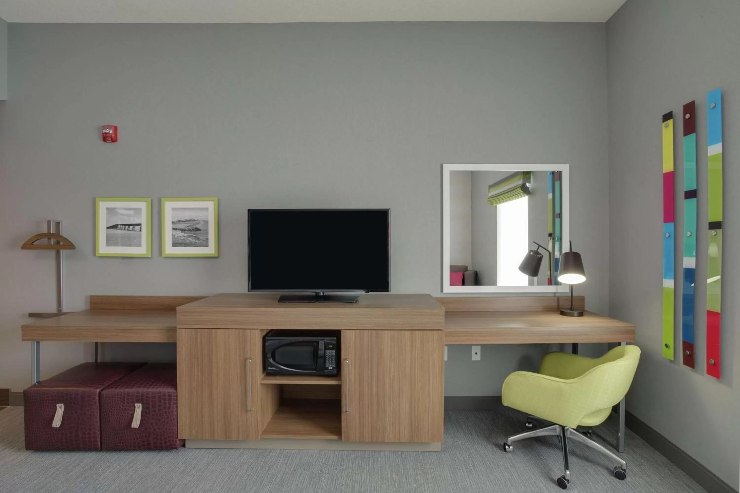 King Room with Sofa Bed - Hearing Accessible/Non-Smoking in Hampton Inn Fort Lauderdale Pompano Beach