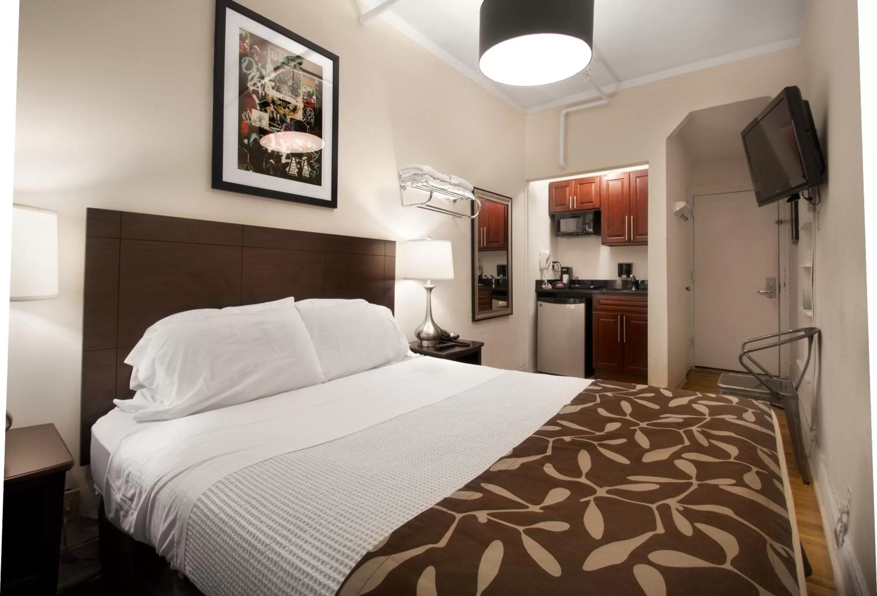 Economy Room with Shared Bath in Hotel 309