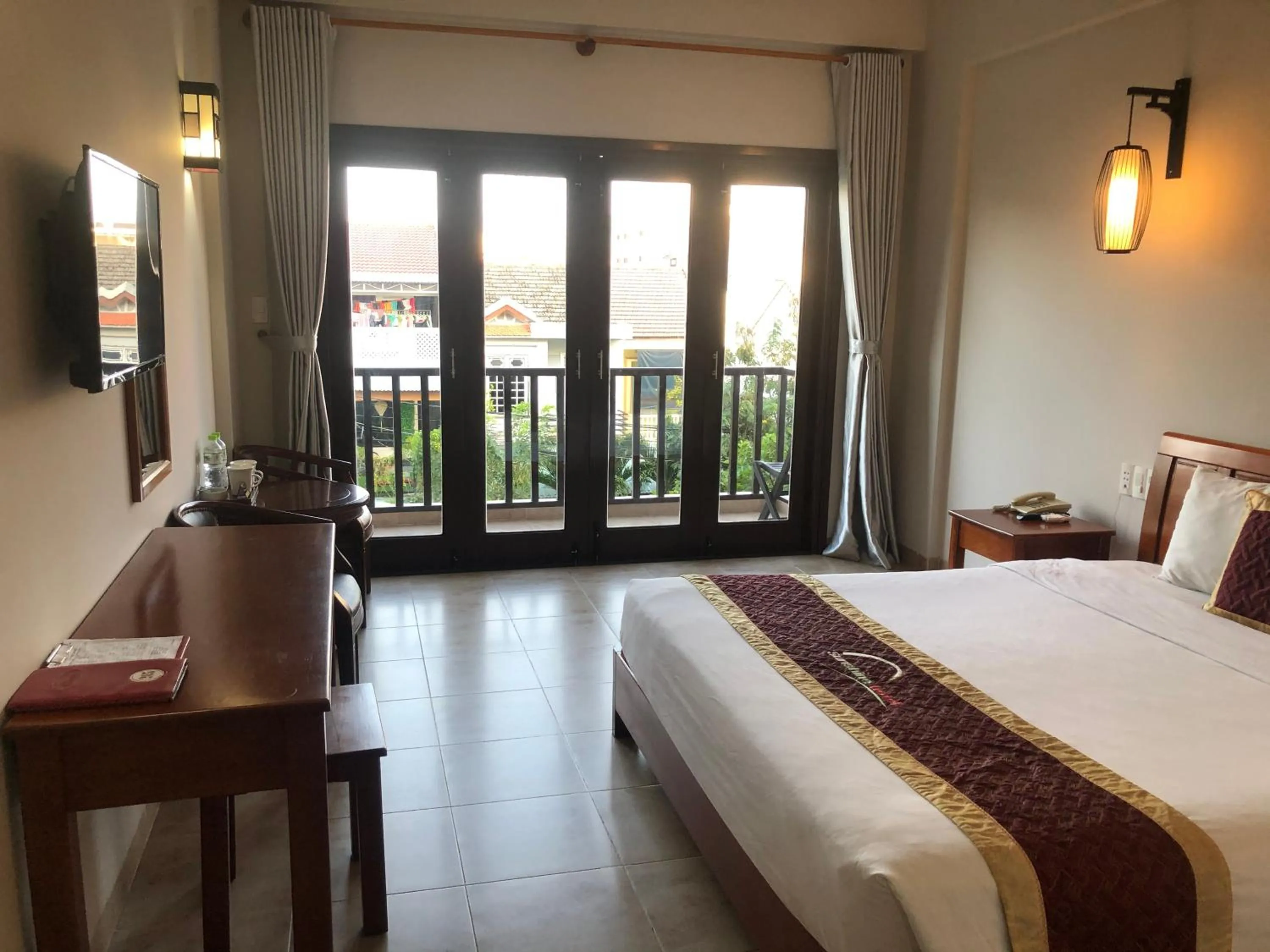 Superior Double or Twin Room with Pool View in Sunshine Hotel