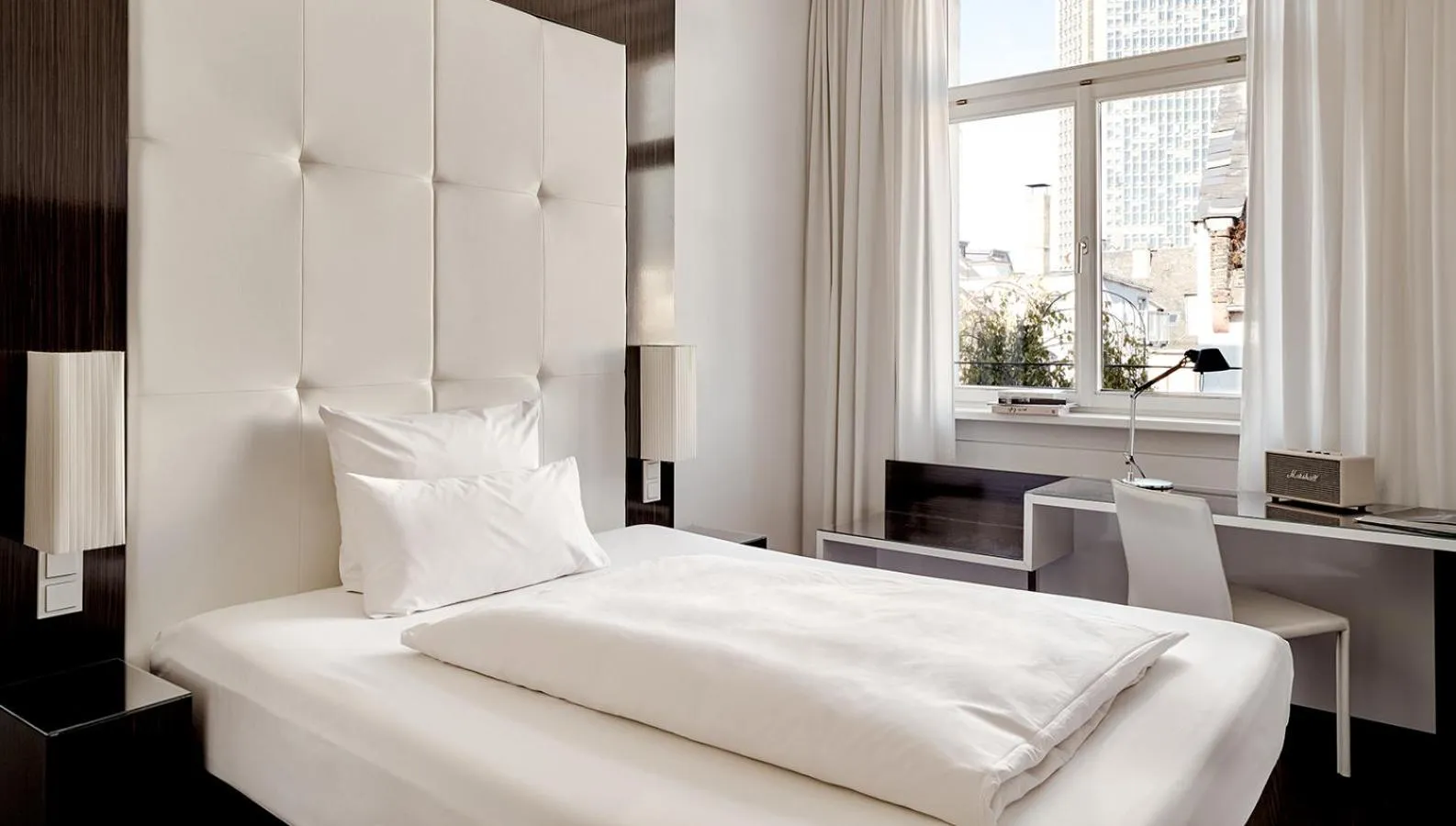 Single Room in The Pure, Frankfurt, a Member of Design Hotels