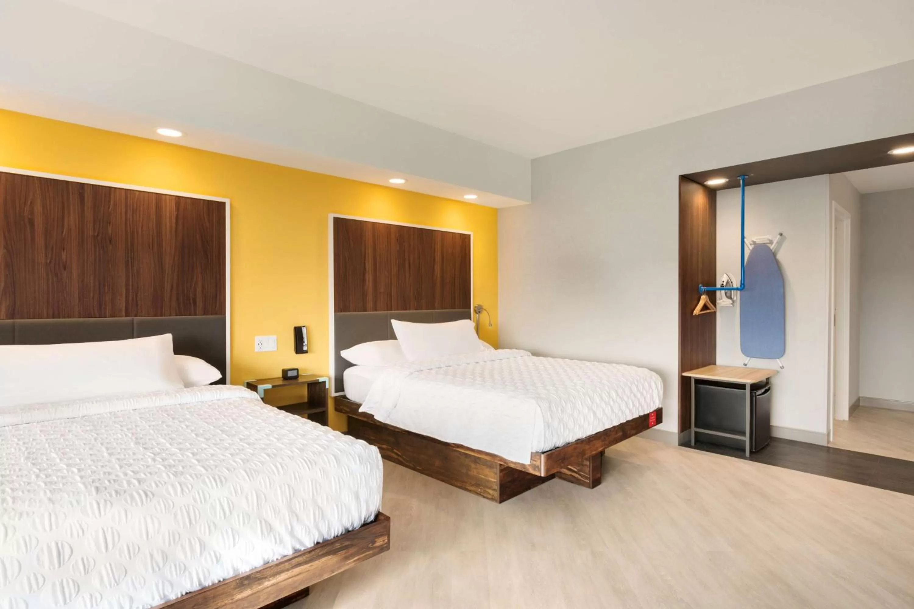 Queen Room with Two Queen Beds - Mobility Access in Tru By Hilton Cheyenne